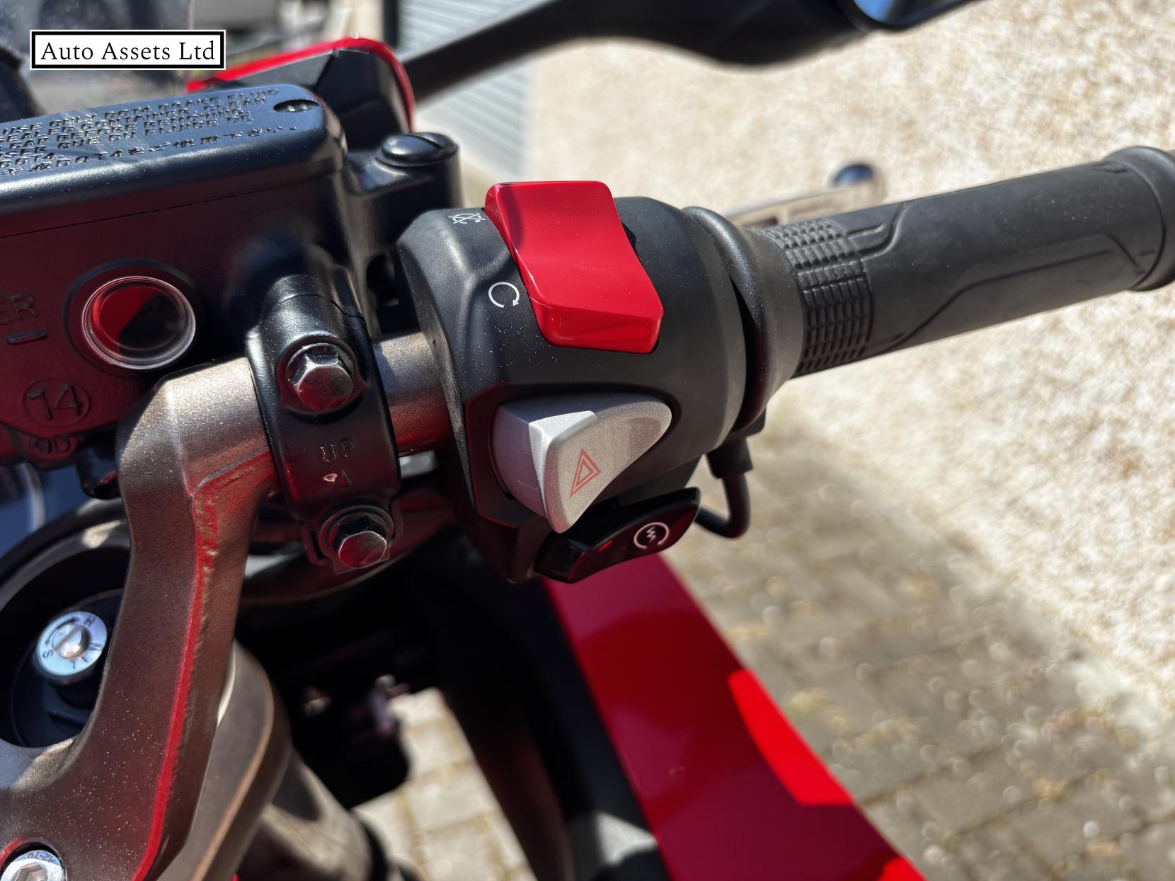 Honda VFR800 800 F Sports Tourer Petrol Manual Euro 4 (107 ps)