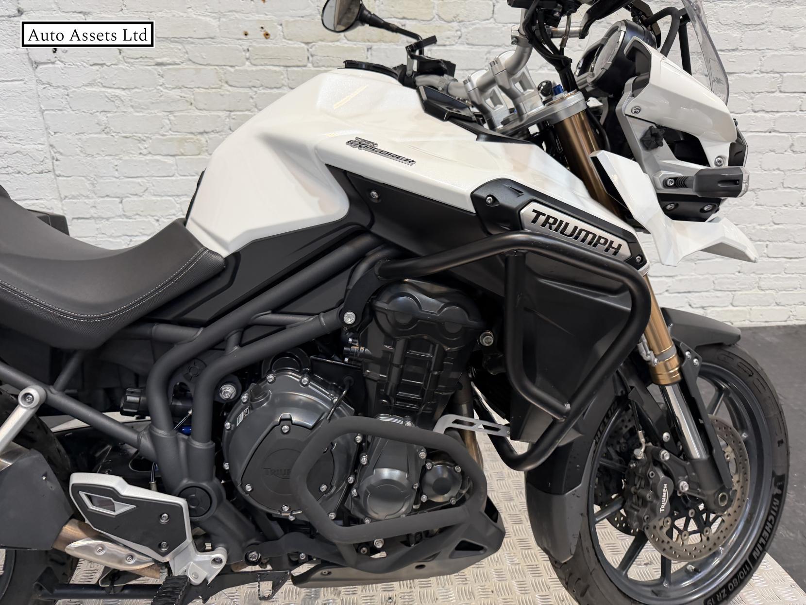 Triumph Explorer 1215 Adventure Petrol Manual (137 ps)