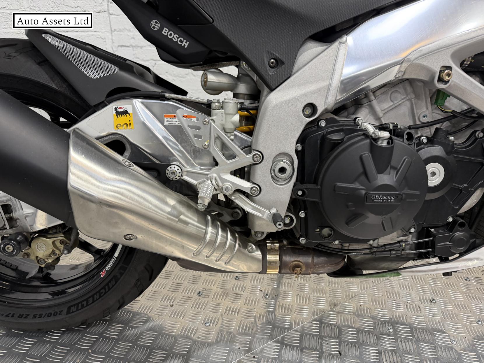 Aprilia Tuono 1000 V4 1000 ABS Sports Tourer Petrol Manual (170 ps)