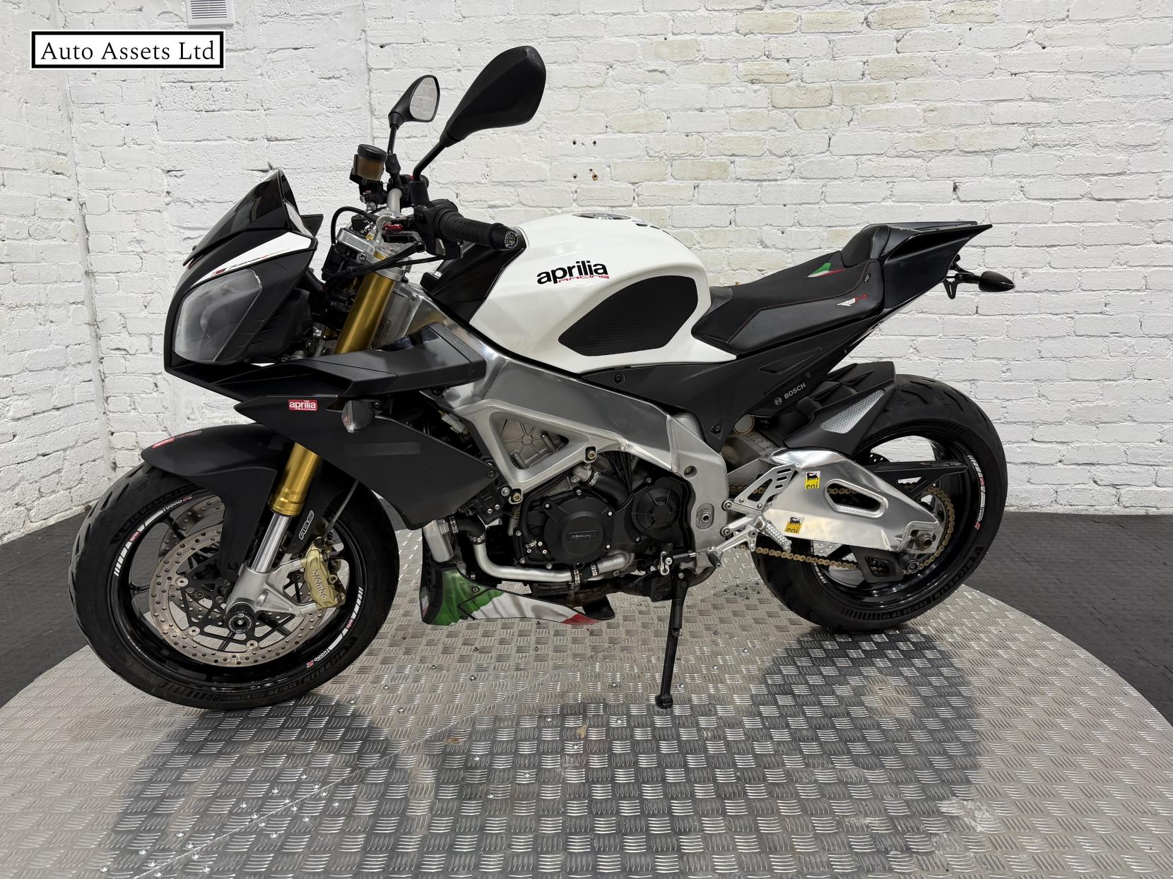 Aprilia Tuono 1000 V4 1000 ABS Sports Tourer Petrol Manual (170 ps)
