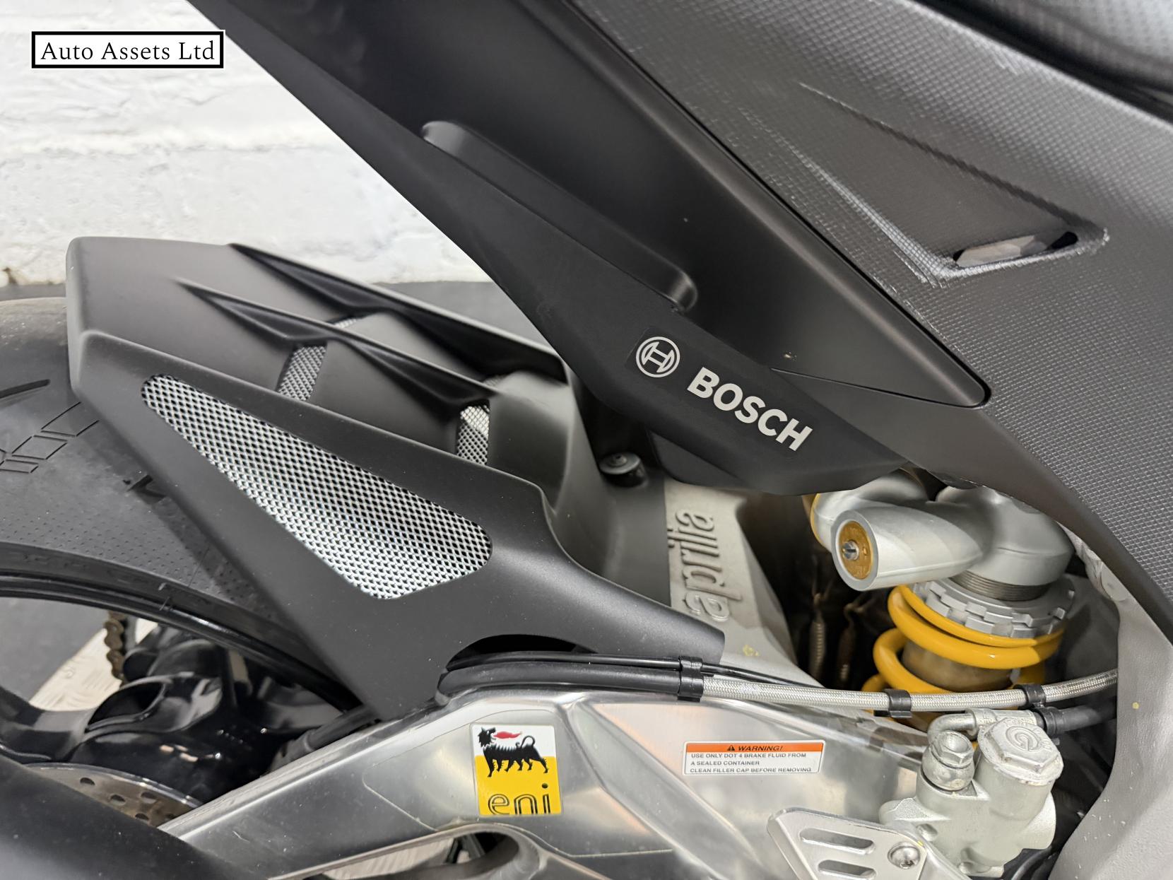 Aprilia Tuono 1000 V4 1000 ABS Sports Tourer Petrol Manual (170 ps)