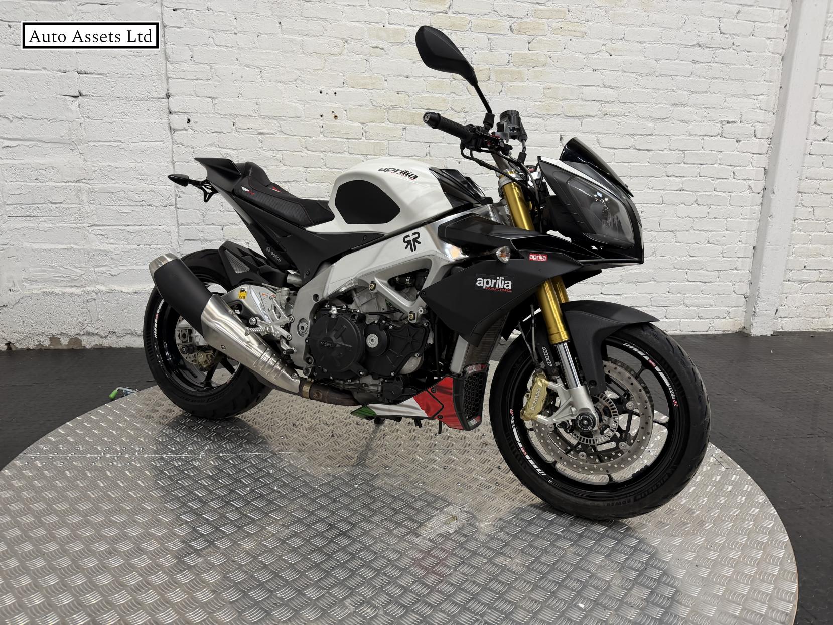 Aprilia Tuono 1000 V4 1000 ABS Sports Tourer Petrol Manual (170 ps)