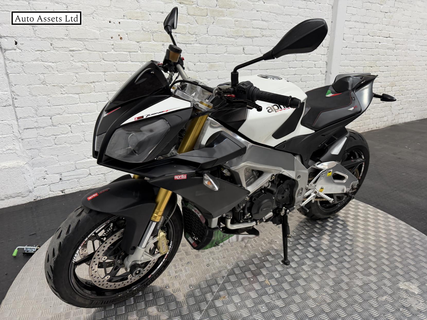Aprilia Tuono 1000 V4 1000 ABS Sports Tourer Petrol Manual (170 ps)