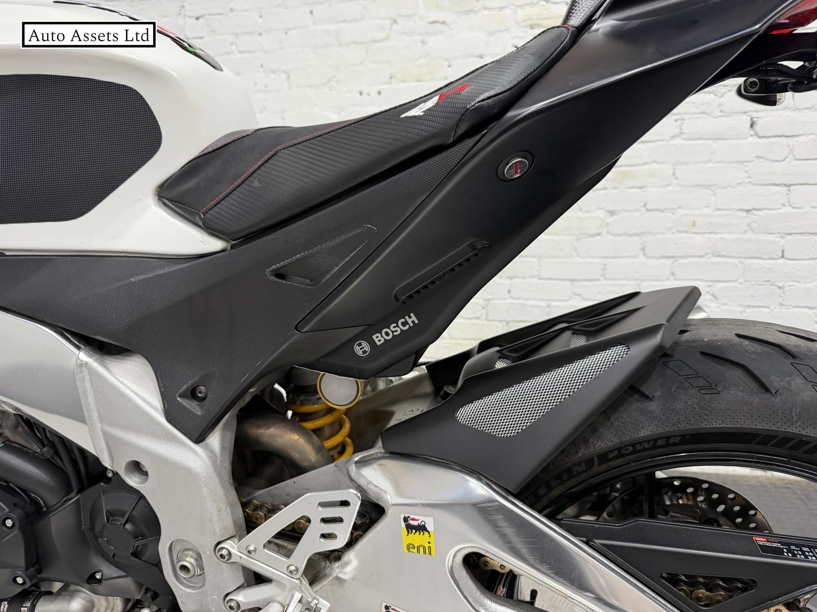 Aprilia Tuono 1000 V4 1000 ABS Sports Tourer Petrol Manual (170 ps)