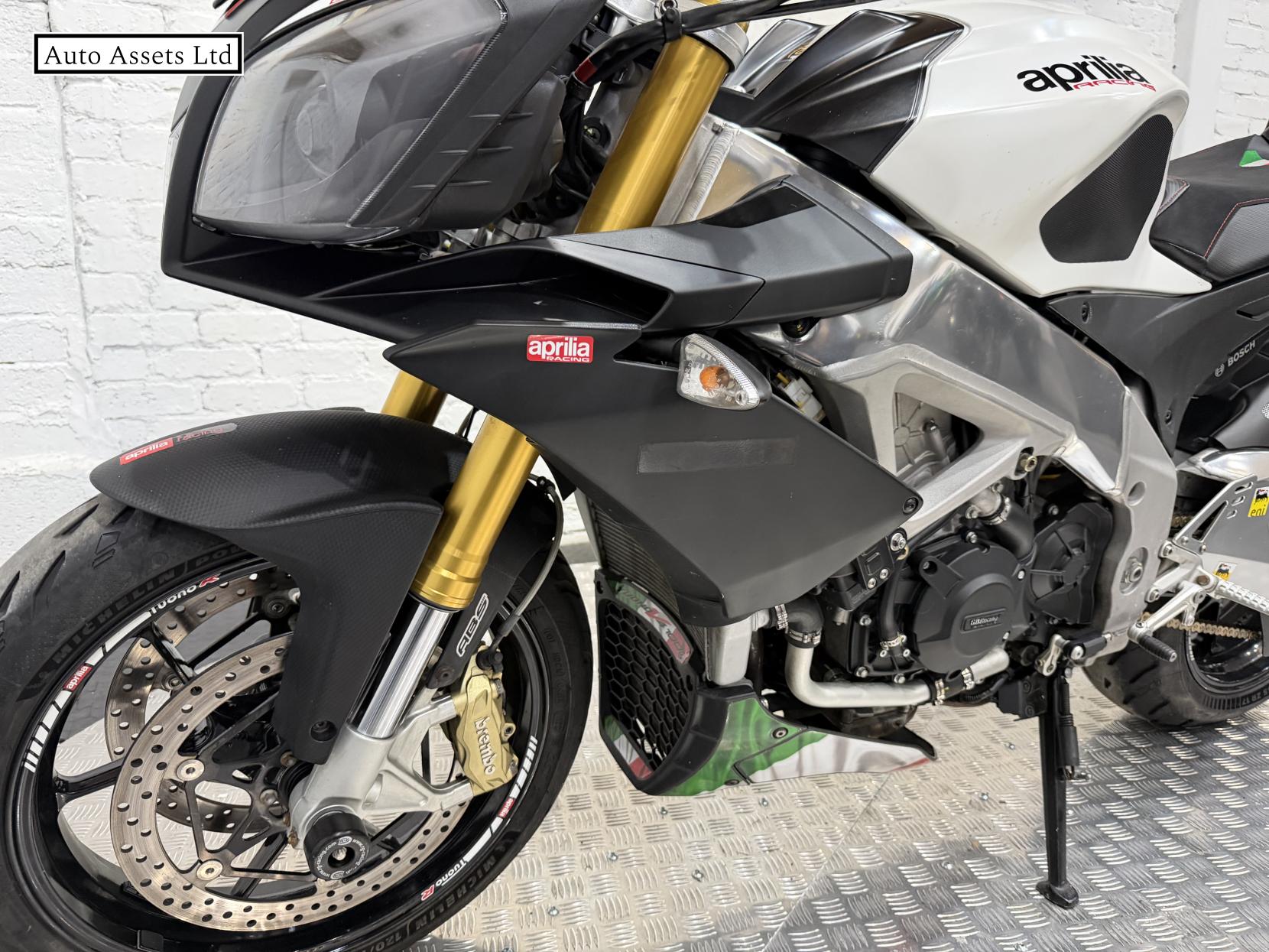 Aprilia Tuono 1000 V4 1000 ABS Sports Tourer Petrol Manual (170 ps)