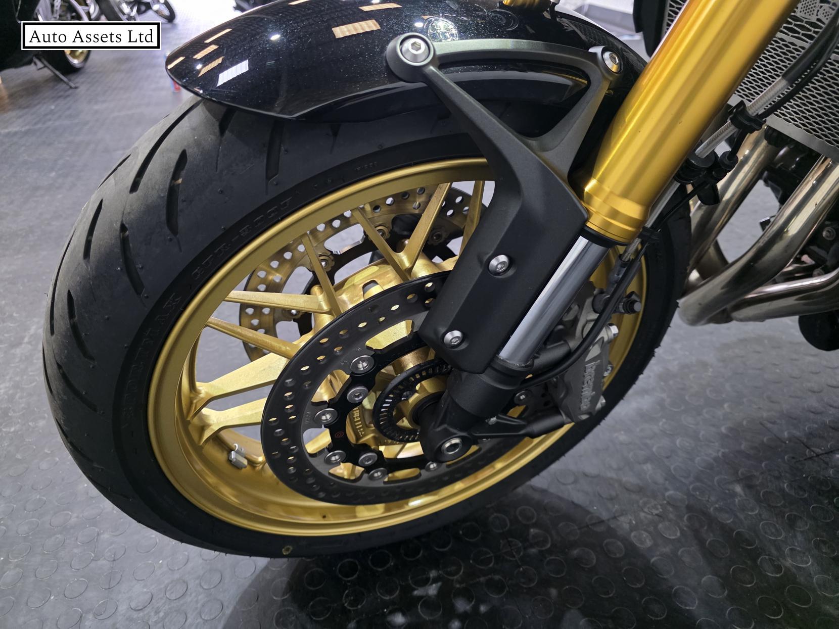 Kawasaki Z900 RS SE 900 Modern Classic Petrol Manual Euro 5 (111 ps)