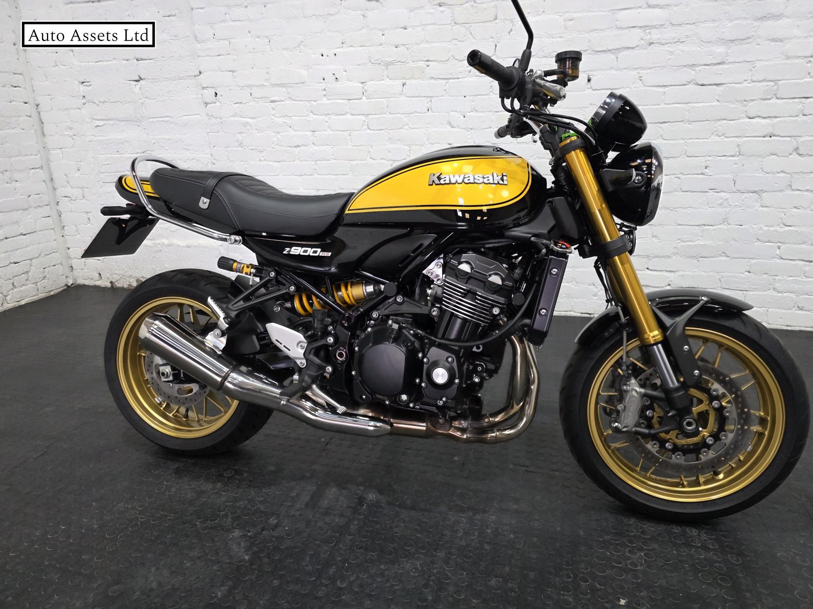 Kawasaki Z900 RS SE 900 Modern Classic Petrol Manual Euro 5 (111 ps)