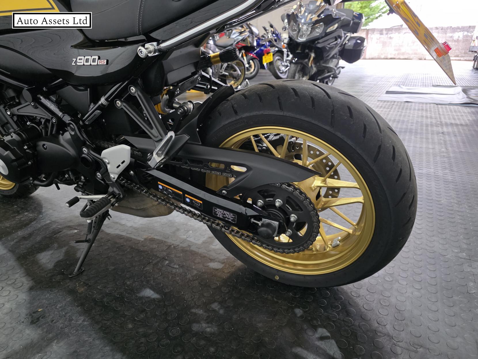 Kawasaki Z900 RS SE 900 Modern Classic Petrol Manual Euro 5 (111 ps)