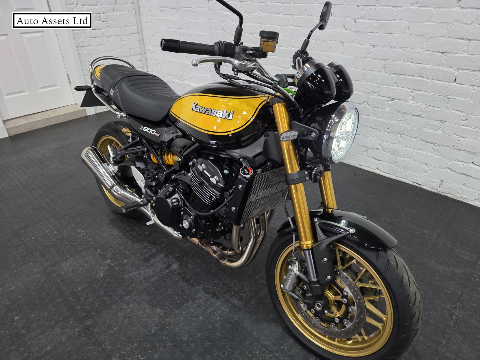 Kawasaki Z900 RS SE 900 Modern Classic Petrol Manual Euro 5 (111 ps)