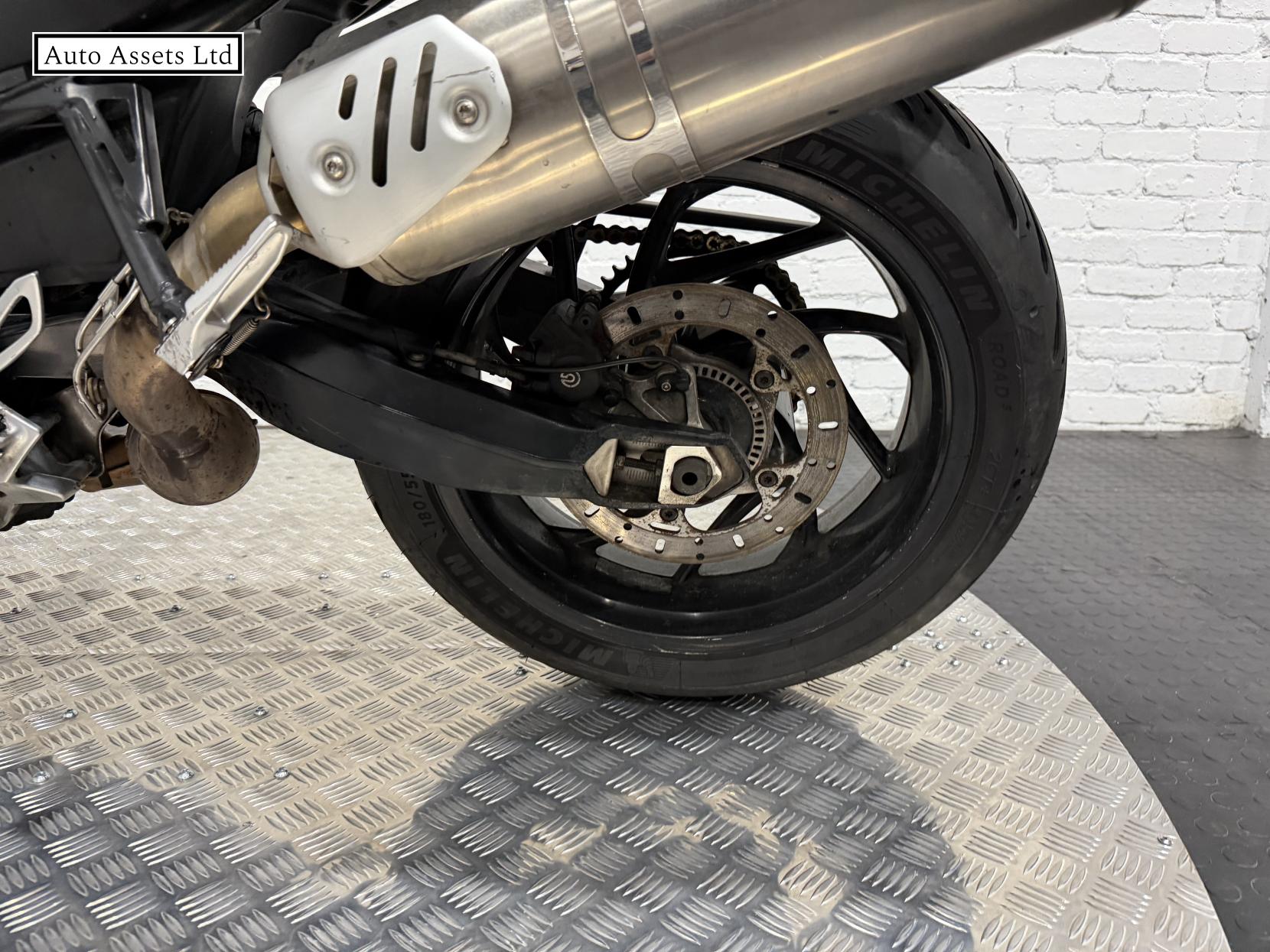 BMW F 800 R 800 Naked Petrol Manual (88 ps)