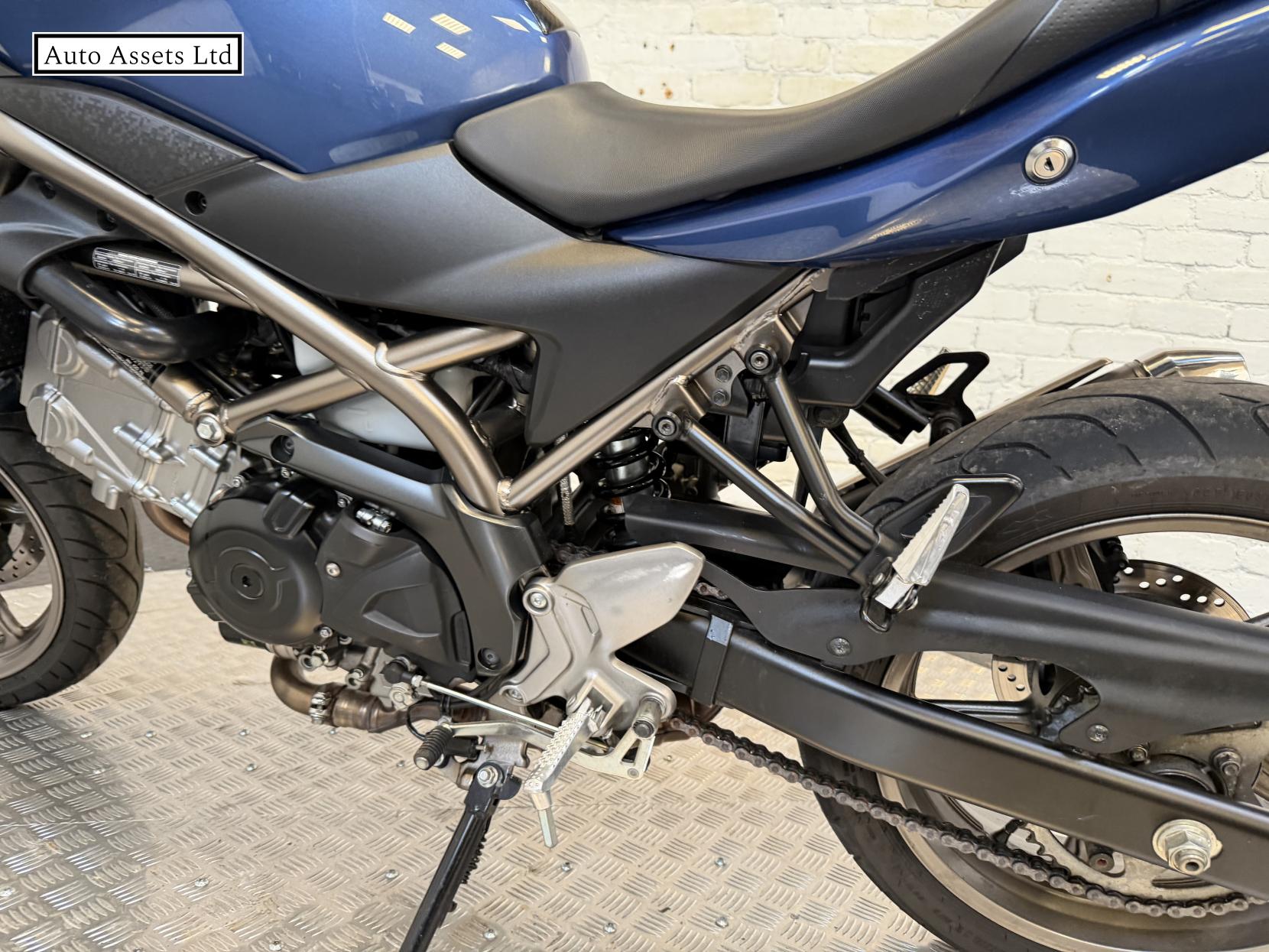 Suzuki SV650 650 Naked Petrol Manual Euro 5 (73 ps)