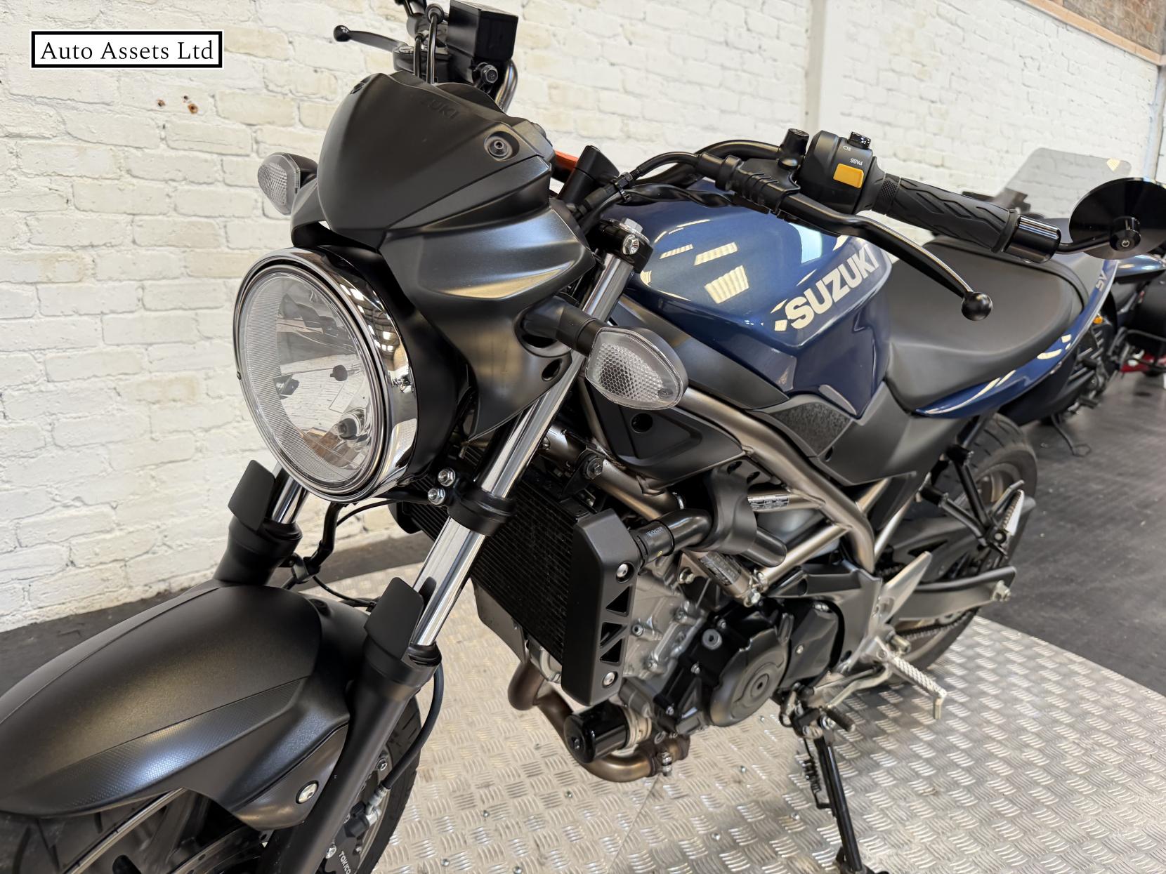 Suzuki SV650 650 Naked Petrol Manual Euro 5 (73 ps)