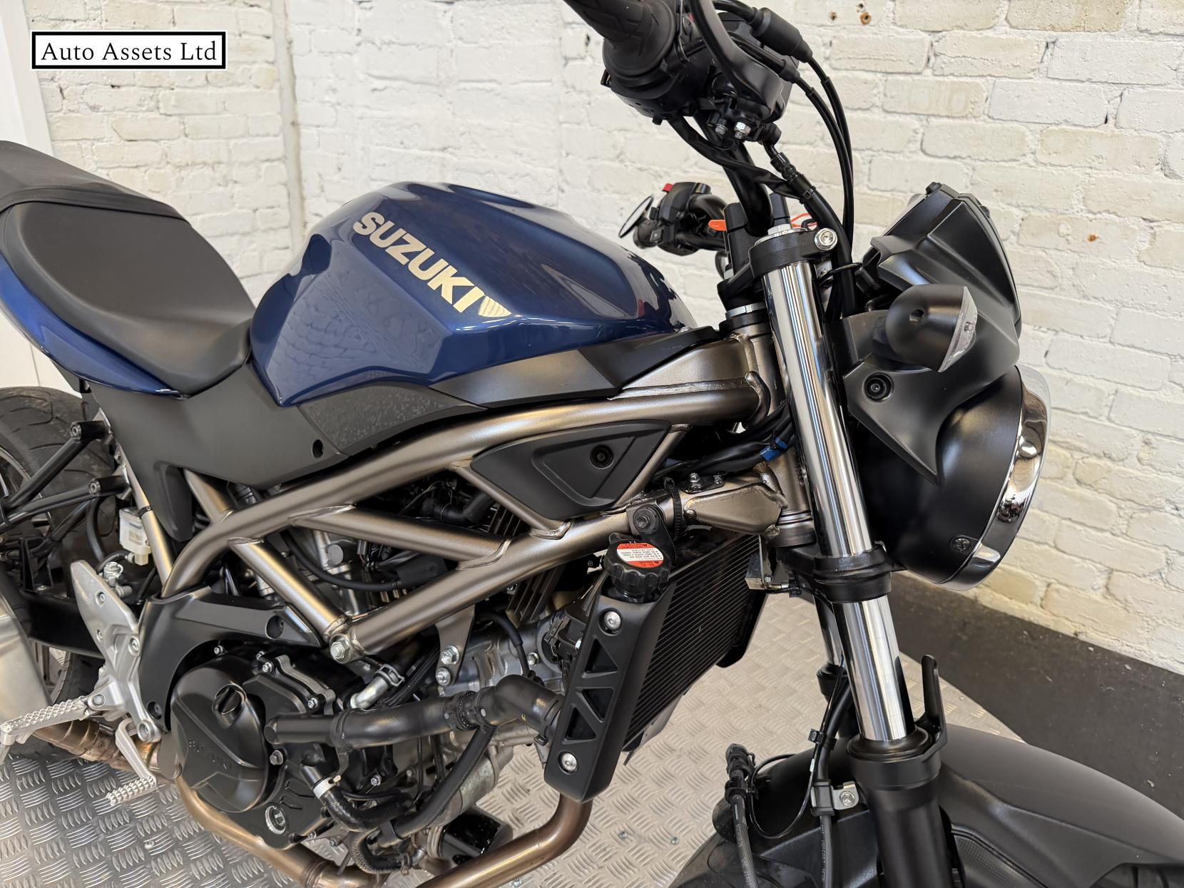 Suzuki SV650 650 Naked Petrol Manual Euro 5 (73 ps)