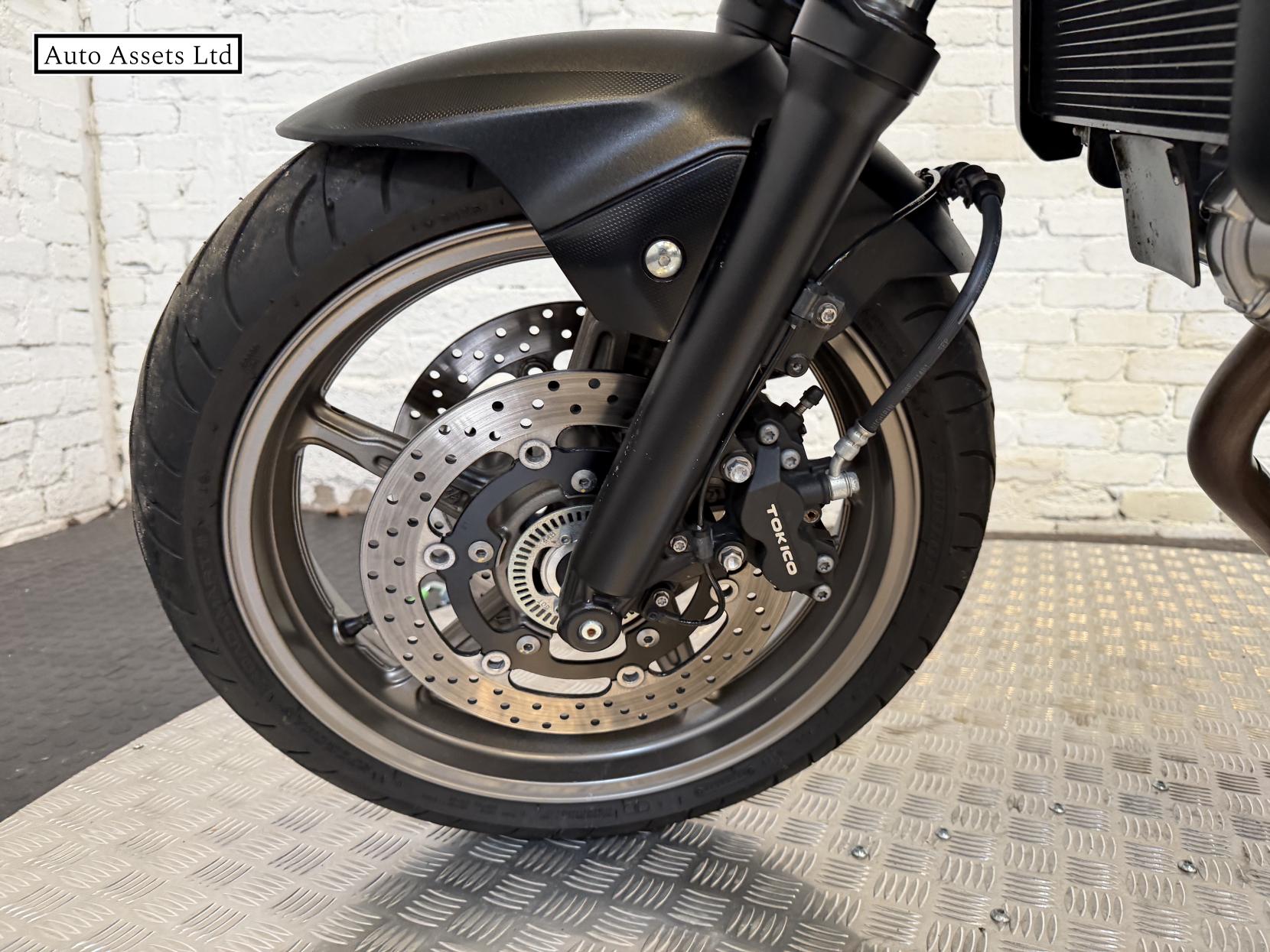 Suzuki SV650 650 Naked Petrol Manual Euro 5 (73 ps)