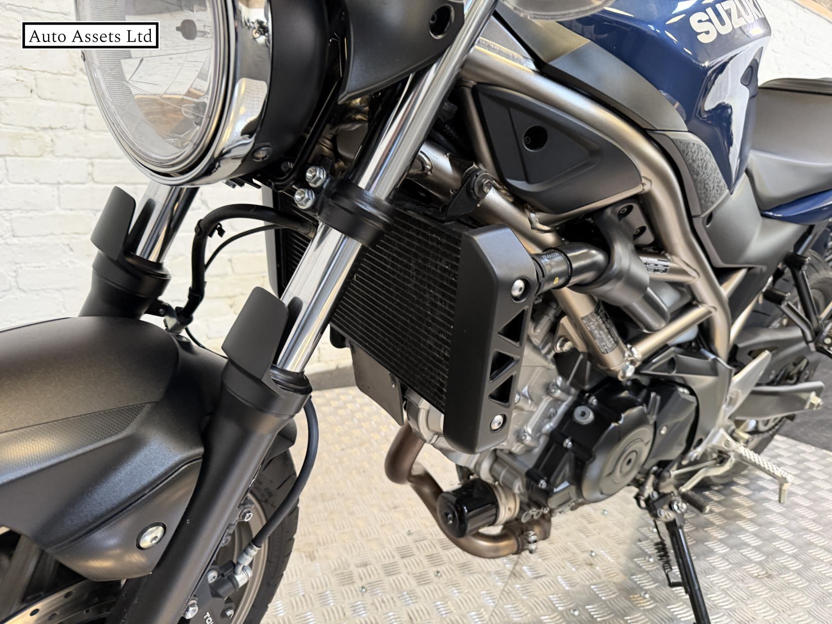 Suzuki SV650 650 Naked Petrol Manual Euro 5 (73 ps)