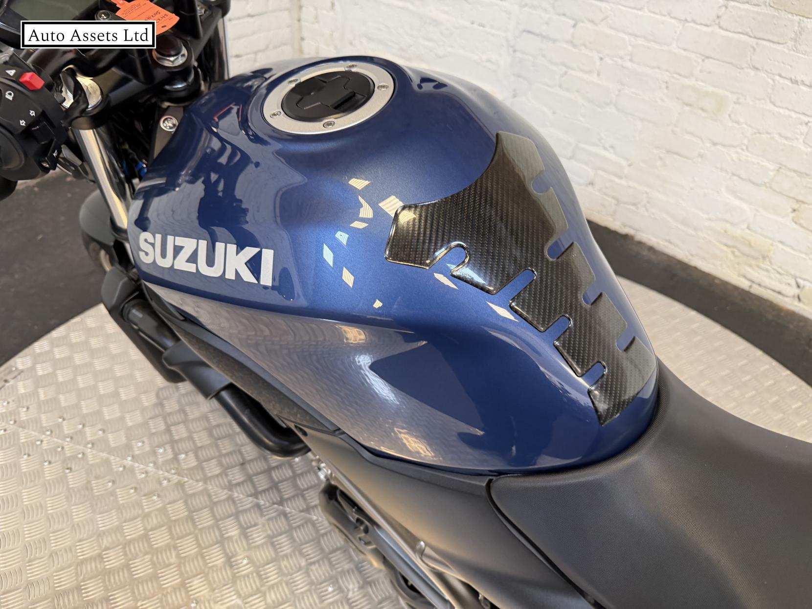 Suzuki SV650 650 Naked Petrol Manual Euro 5 (73 ps)