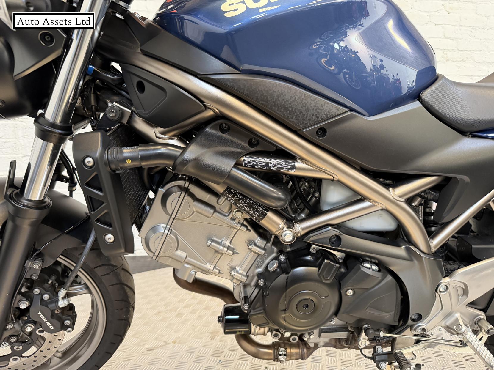 Suzuki SV650 650 Naked Petrol Manual Euro 5 (73 ps)