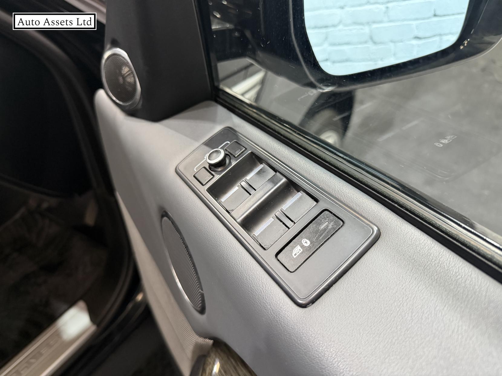 Land Rover Range Rover Sport 3.0 SD V6 HSE SUV 5dr Diesel Auto 4WD Euro 5 (s/s) (292 ps)