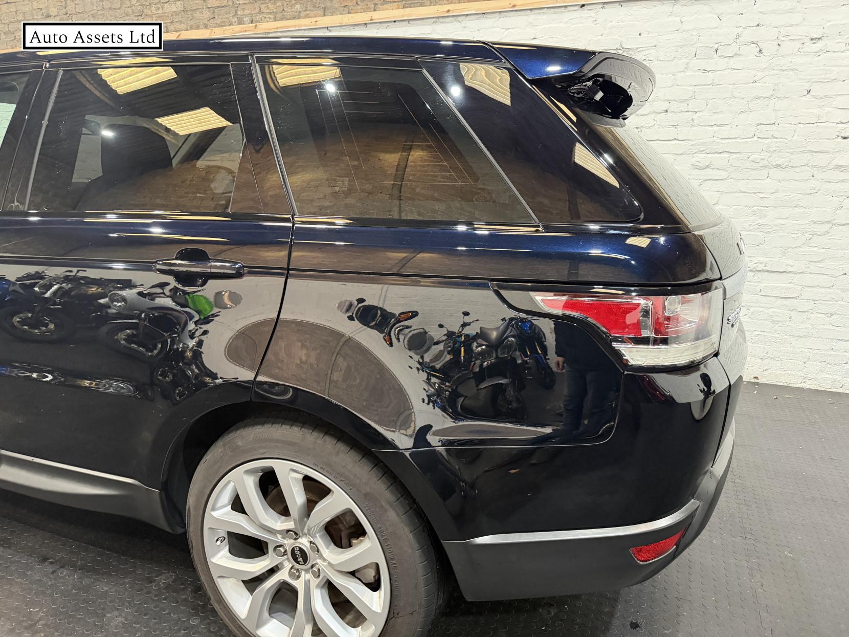 Land Rover Range Rover Sport 3.0 SD V6 HSE SUV 5dr Diesel Auto 4WD Euro 5 (s/s) (292 ps)