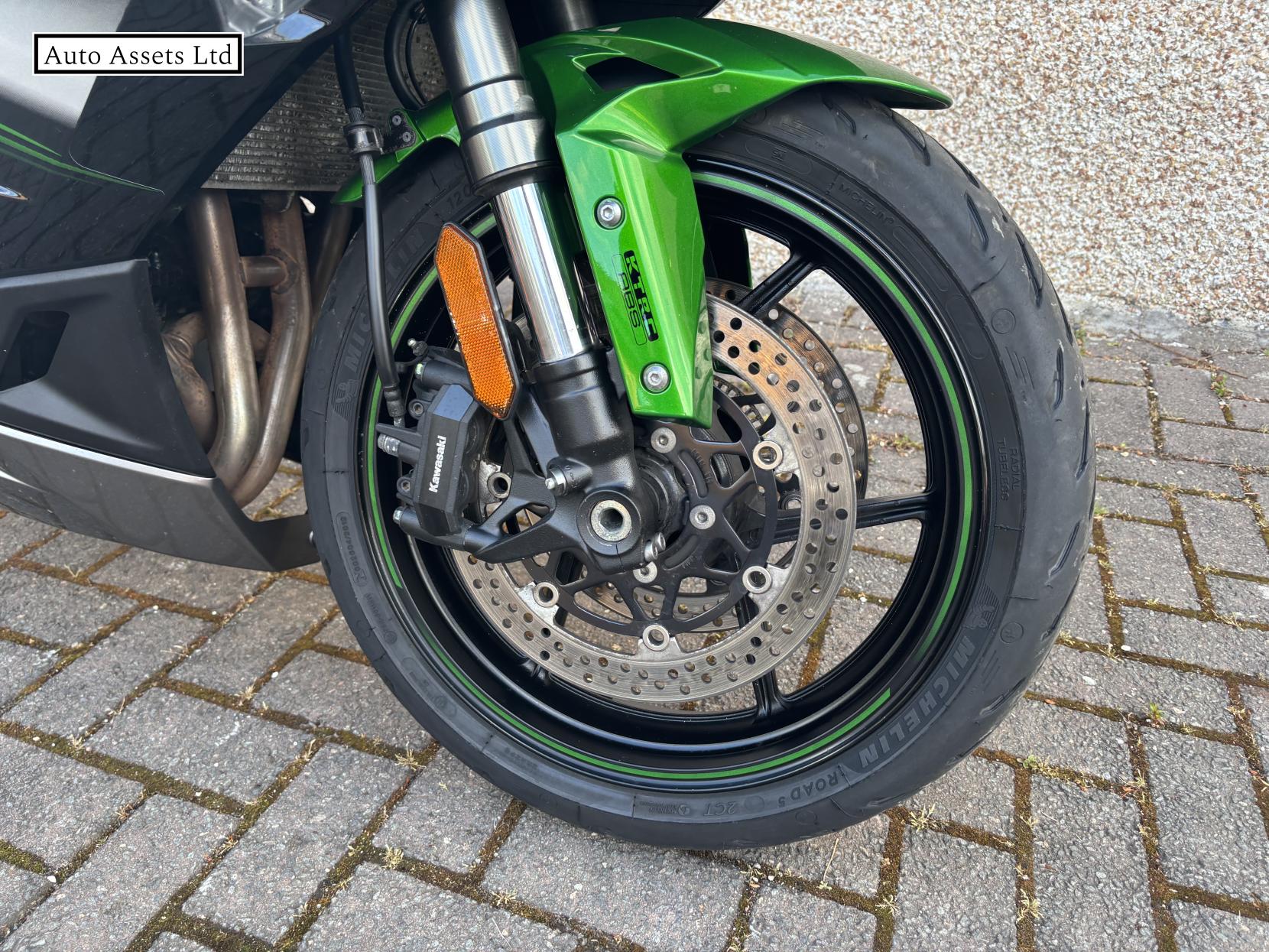 Kawasaki Ninja 1000SX 1000 Sports Tourer Petrol Manual Euro 5 (142 ps)