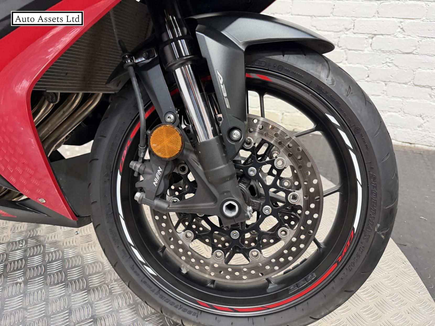 Honda CBR650R 650 Super Sports Petrol Manual Euro 5 (95 ps)