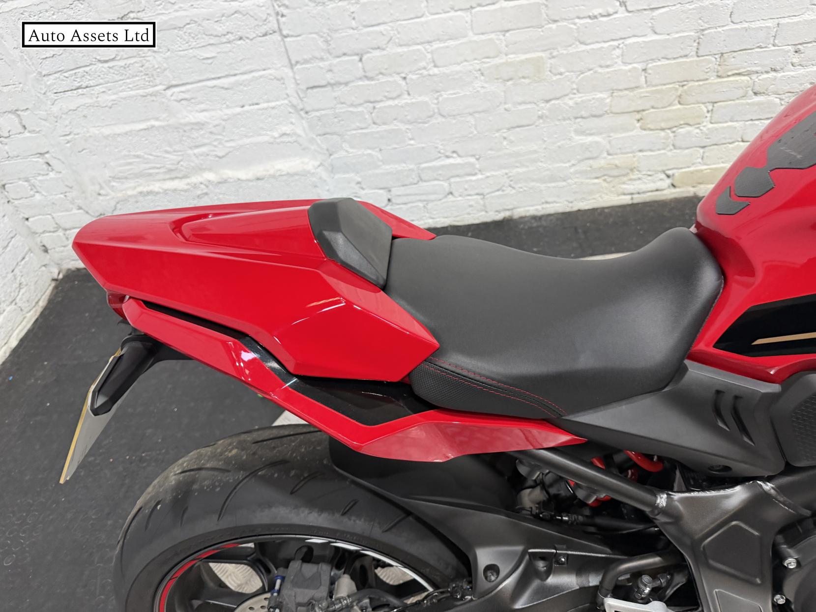 Honda CBR650R 650 Super Sports Petrol Manual Euro 5 (95 ps)