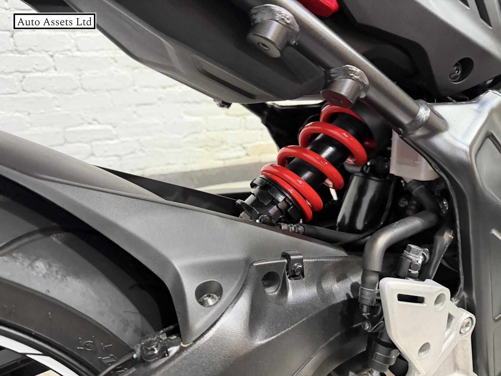 Honda CBR650R 650 Super Sports Petrol Manual Euro 5 (95 ps)