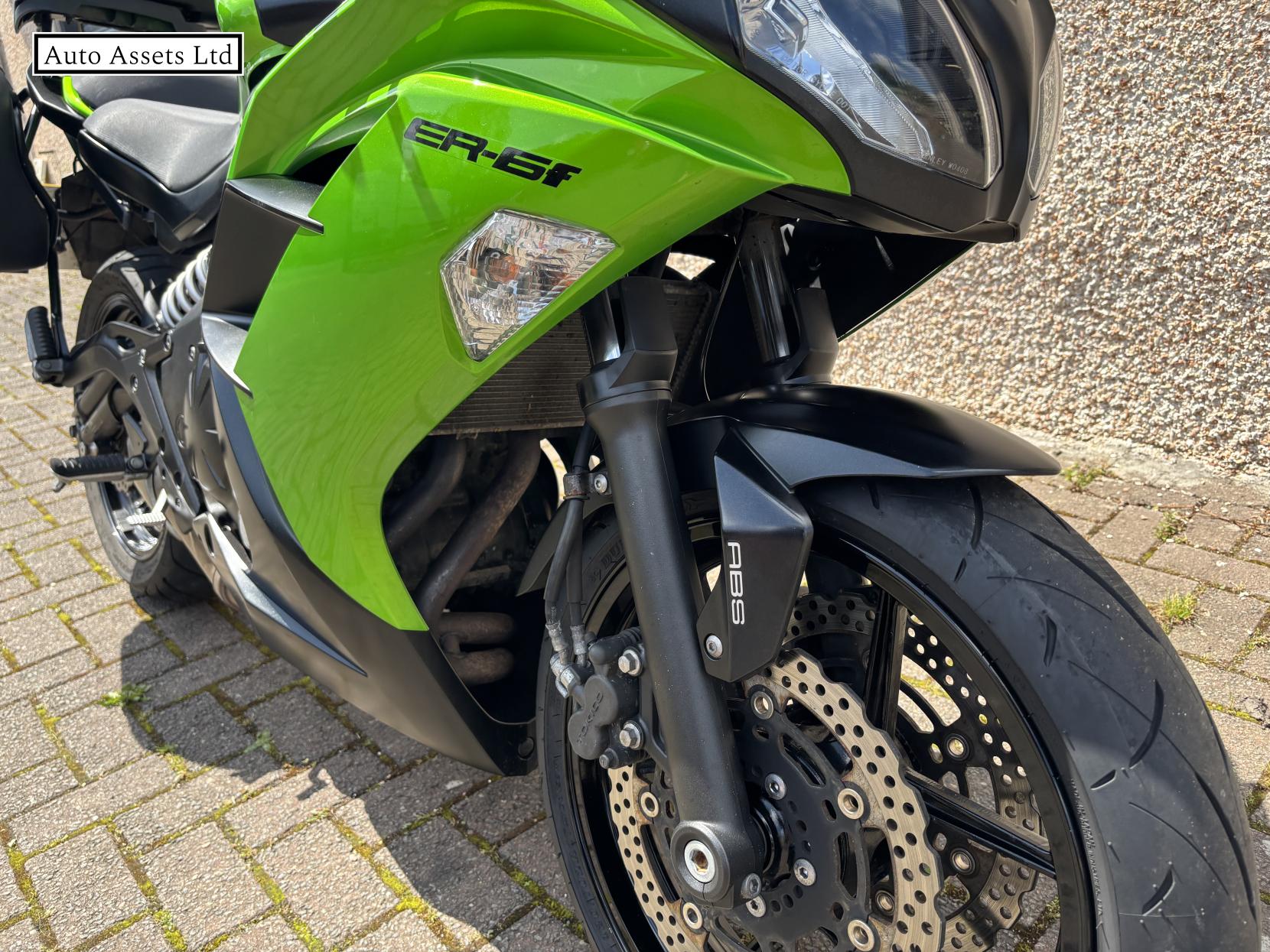 Kawasaki ER-6F 650 ABS Super Sports Petrol Manual (72 ps)