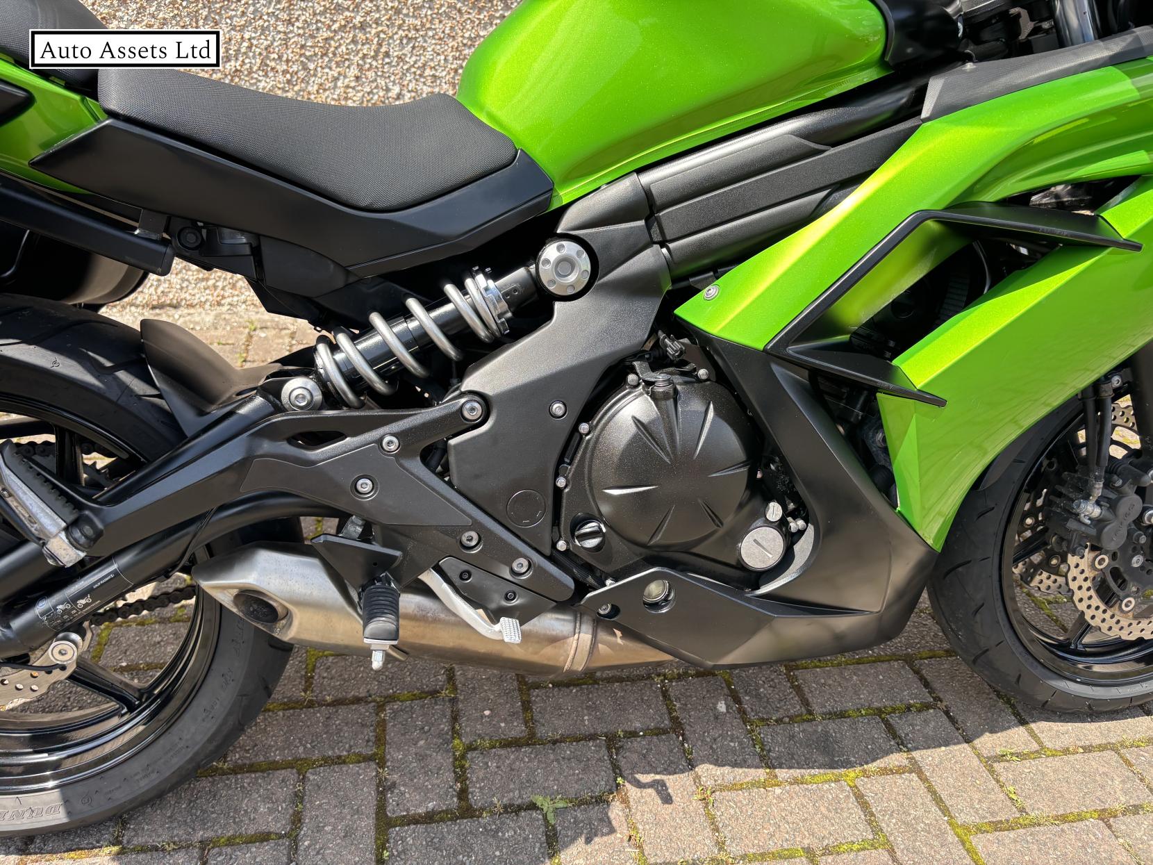Kawasaki ER-6F 650 ABS Super Sports Petrol Manual (72 ps)