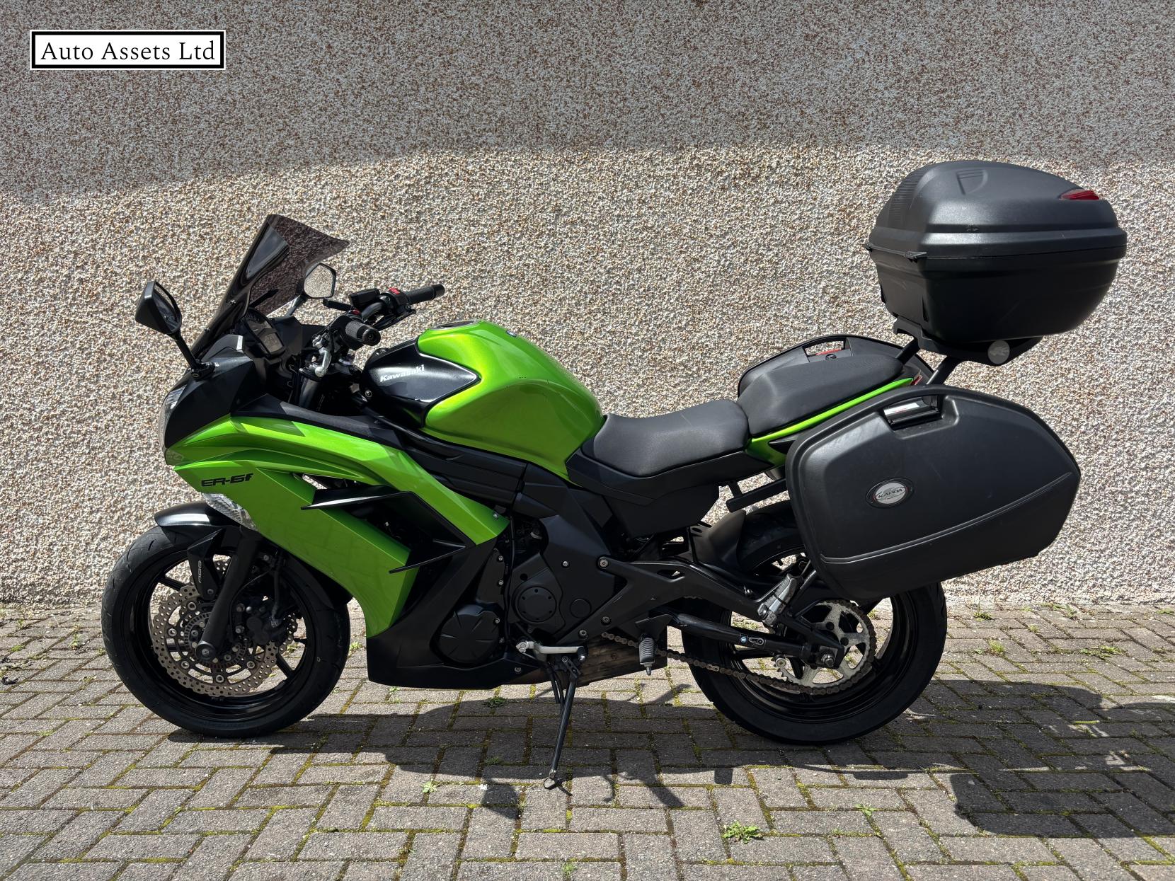 Kawasaki ER-6F 650 ABS Super Sports Petrol Manual (72 ps)