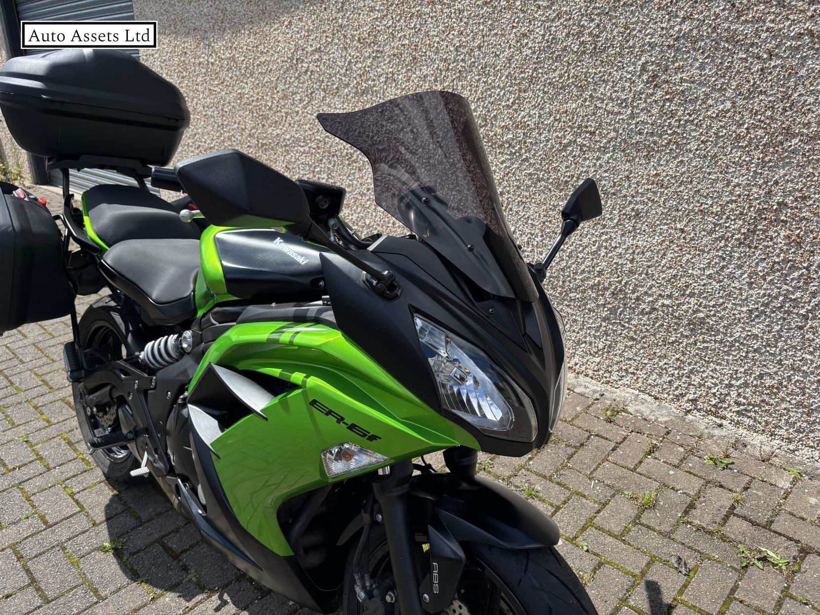 Kawasaki ER-6F 650 ABS Super Sports Petrol Manual (72 ps)