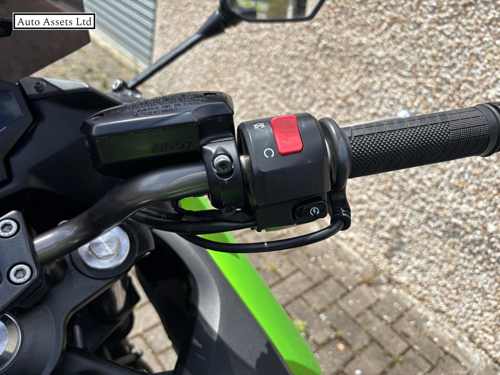 Kawasaki ER-6F 650 ABS Super Sports Petrol Manual (72 ps)