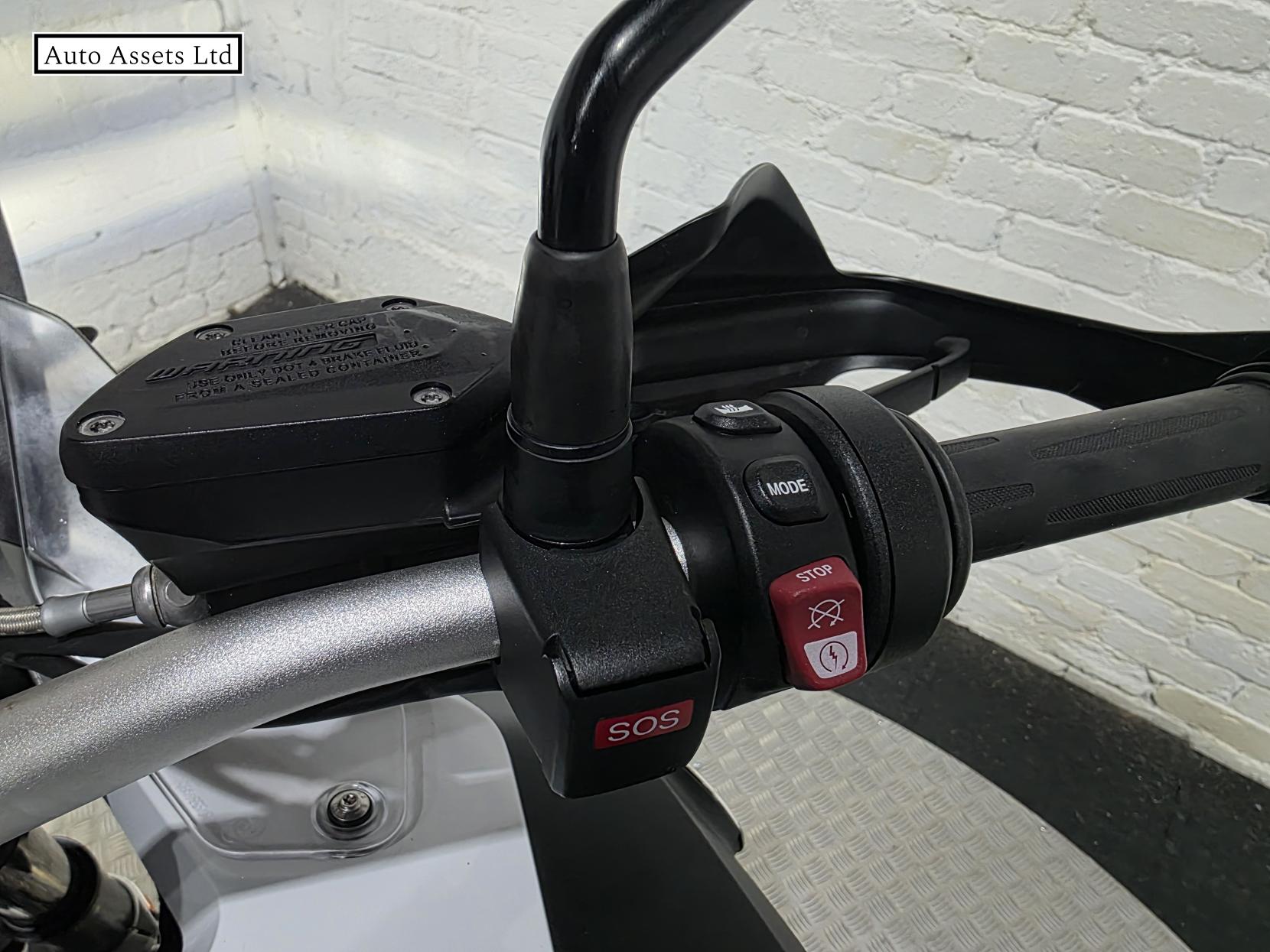 BMW R 1200 GS Adventure 1200 Rallye TE Adventure Petrol Manual Euro 4 (125 ps)