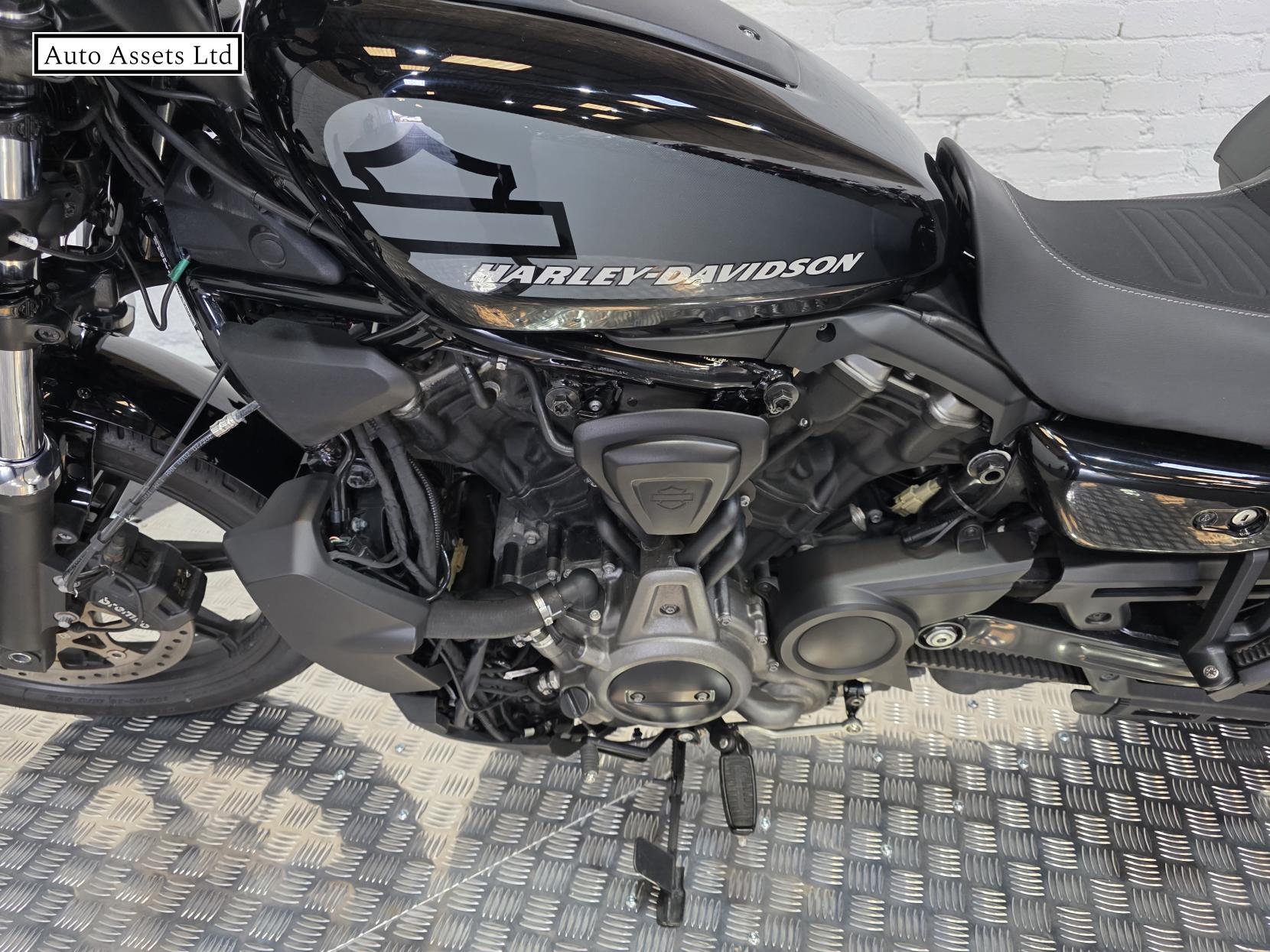 Harley-Davidson Sportster 975 RH975 Nightster Custom Cruiser Petrol Manual Euro 5 (89 ps)