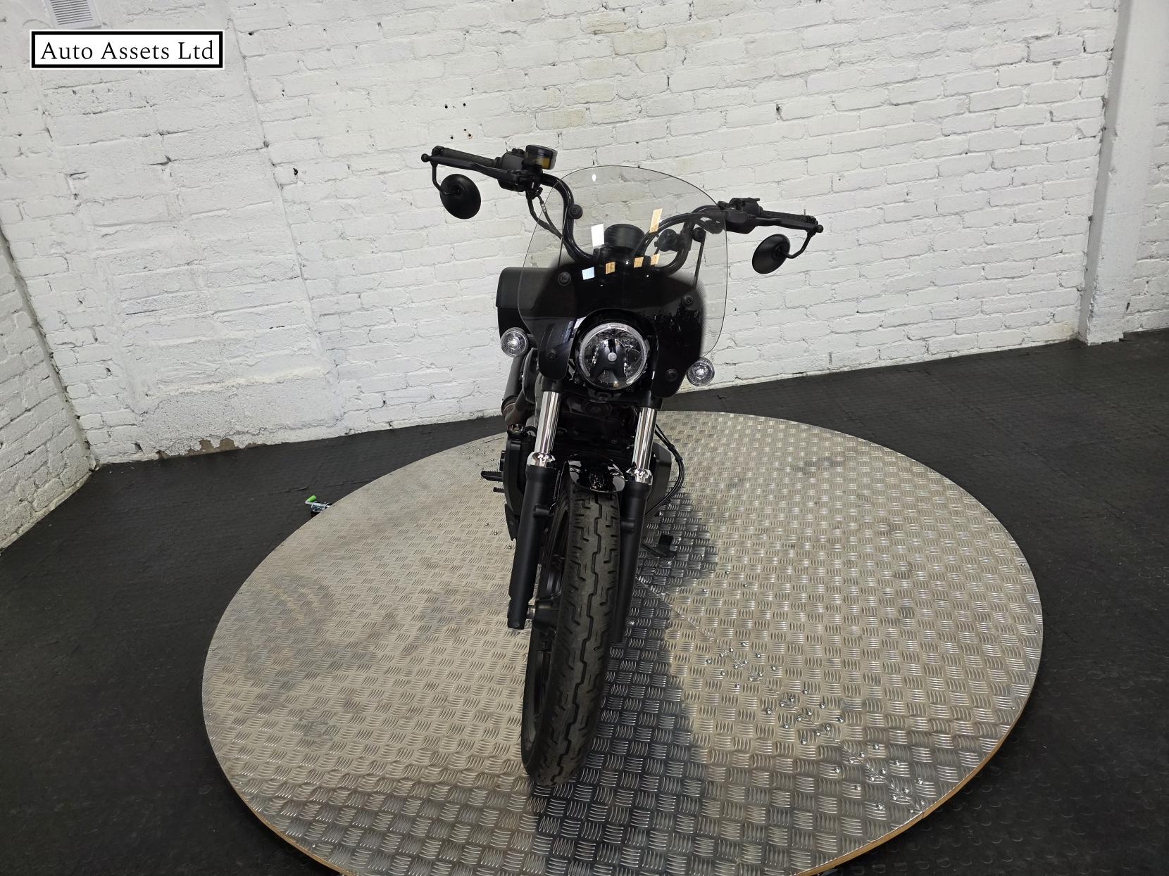 Harley-Davidson Sportster 975 RH975 Nightster Custom Cruiser Petrol Manual Euro 5 (89 ps)