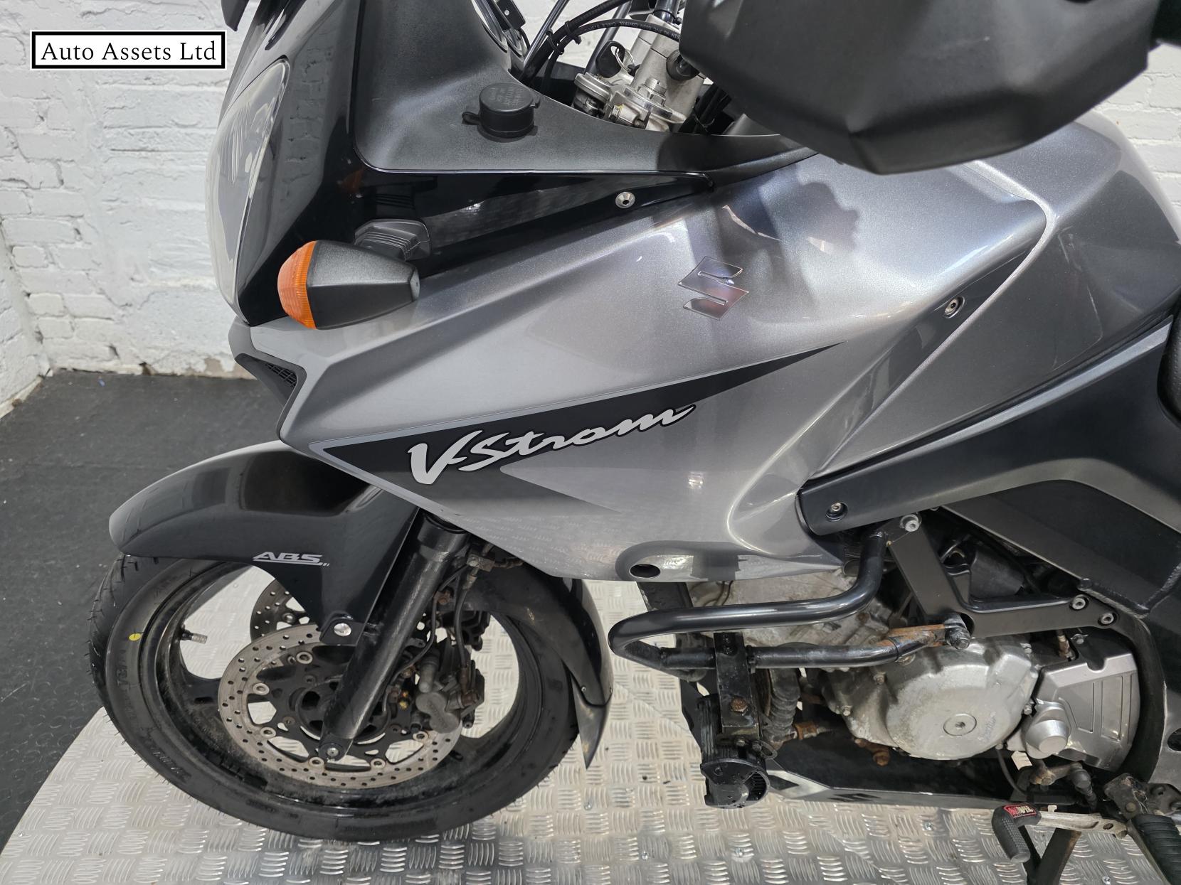 Suzuki V-Strom 650 650 GT Adventure Petrol Manual (66 ps)