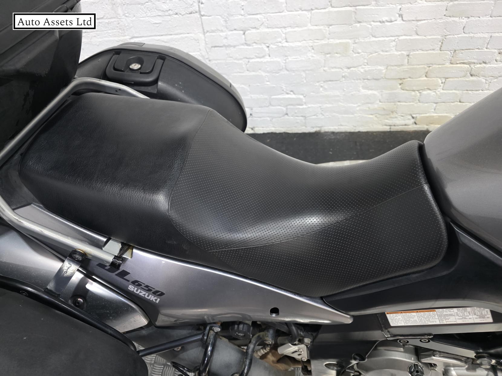 Suzuki V-Strom 650 650 GT Adventure Petrol Manual (66 ps)