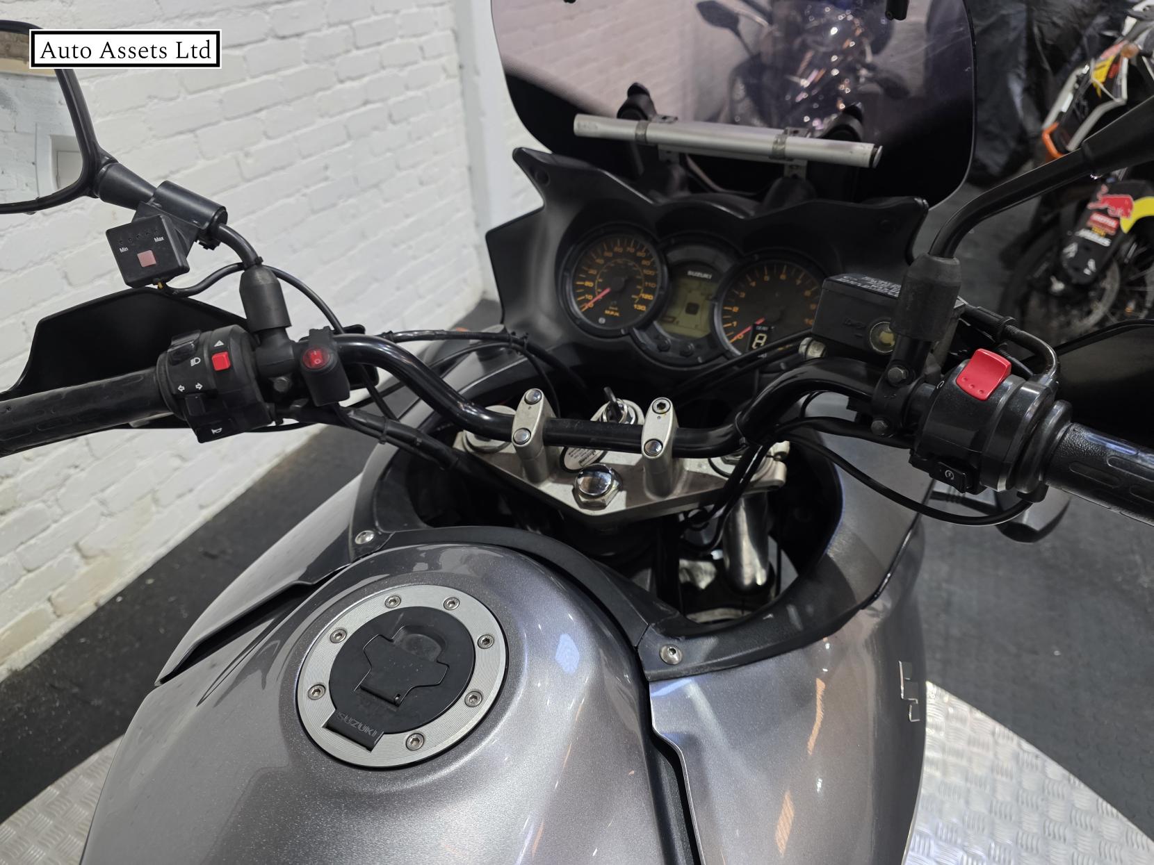 Suzuki V-Strom 650 650 GT Adventure Petrol Manual (66 ps)