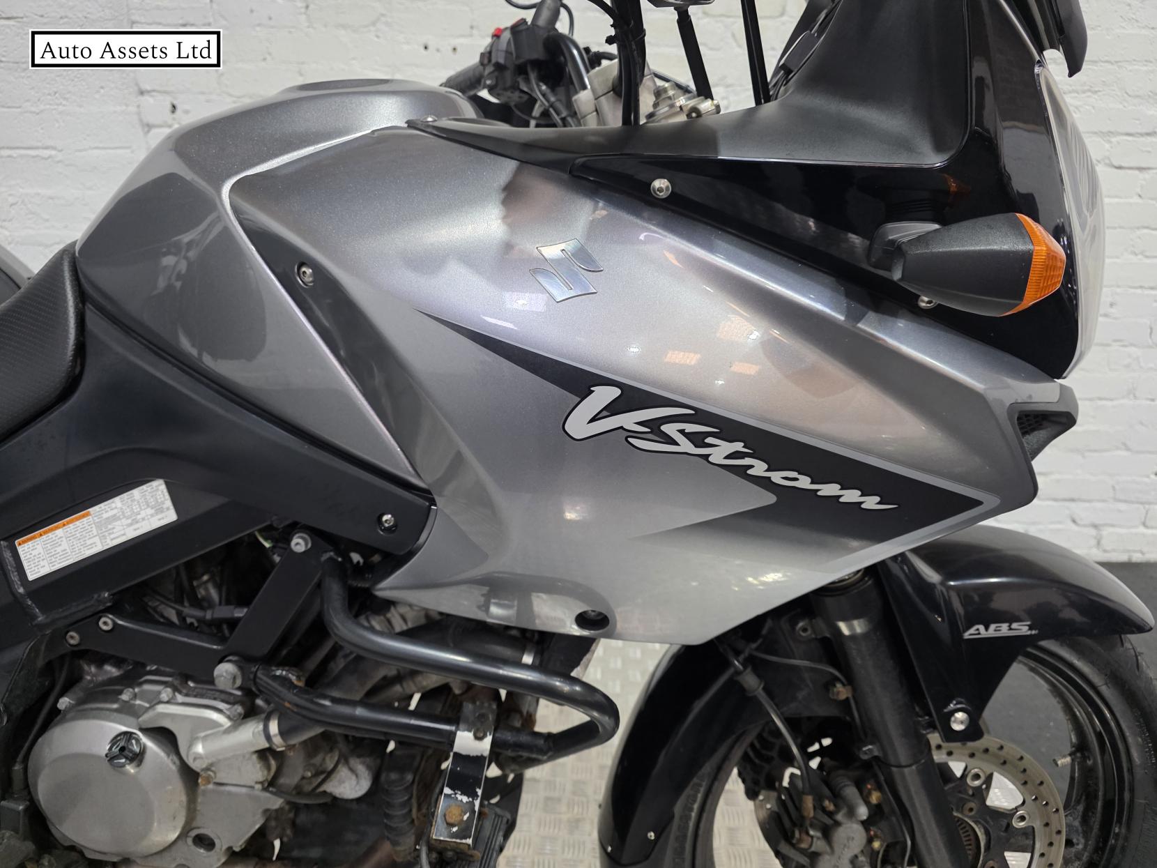 Suzuki V-Strom 650 650 GT Adventure Petrol Manual (66 ps)