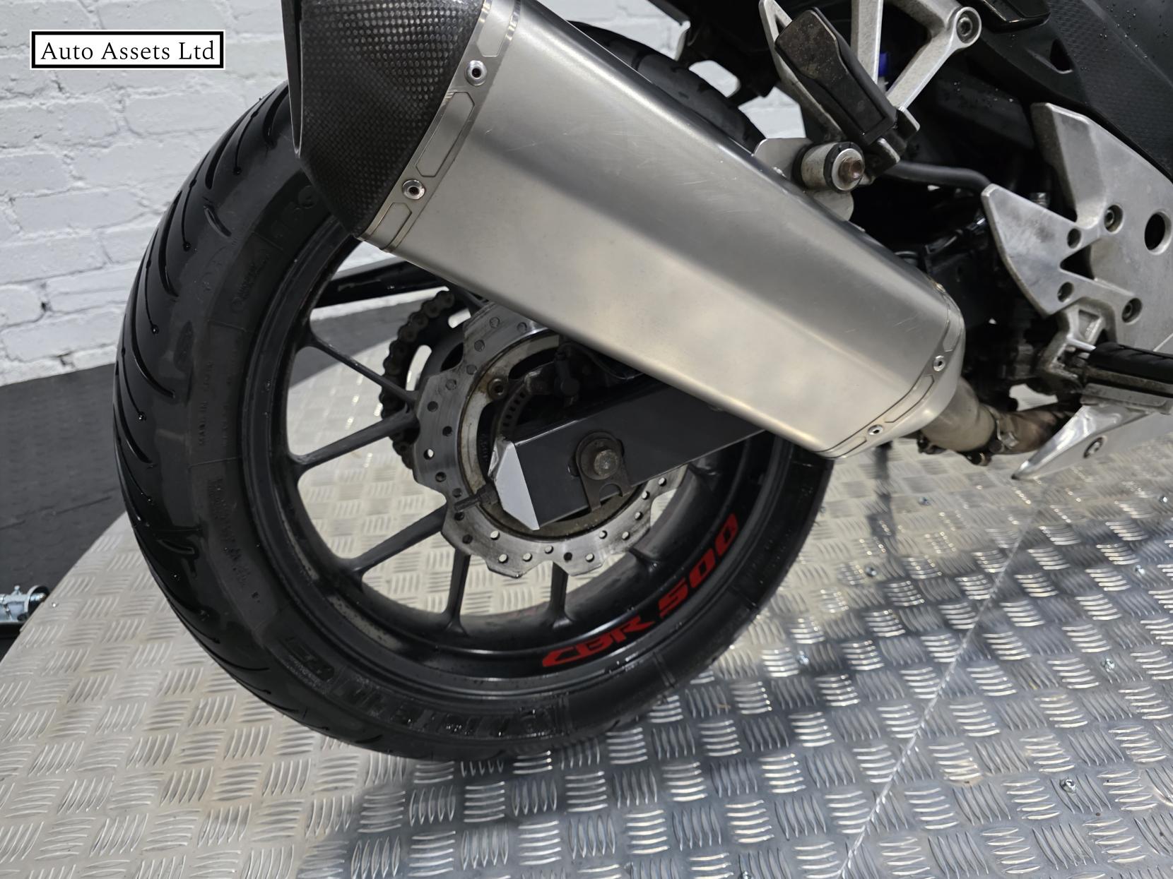 Honda CBR500R 500 Super Sports Petrol Manual (48 ps)