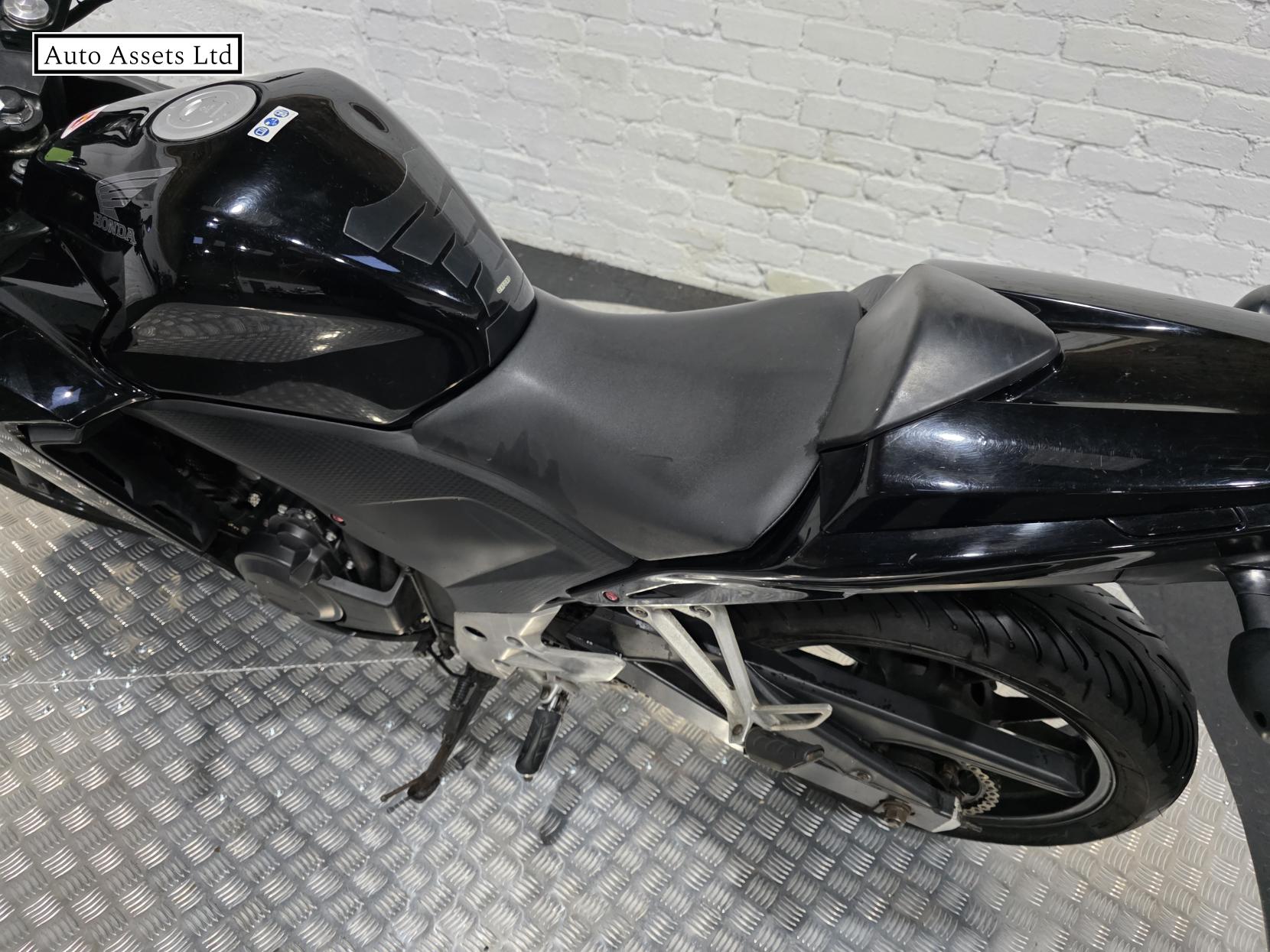 Honda CBR500R 500 Super Sports Petrol Manual (48 ps)