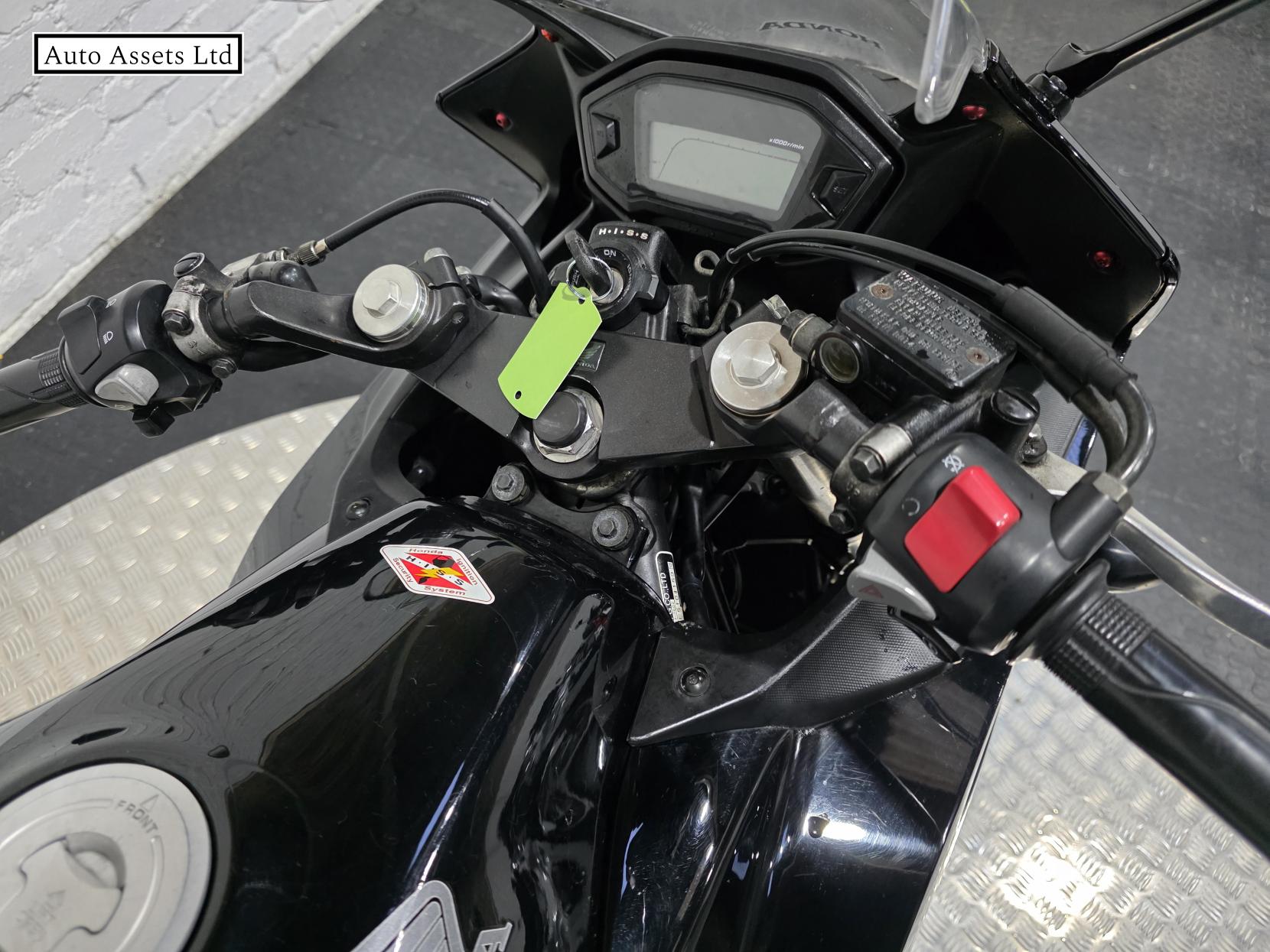 Honda CBR500R 500 Super Sports Petrol Manual (48 ps)