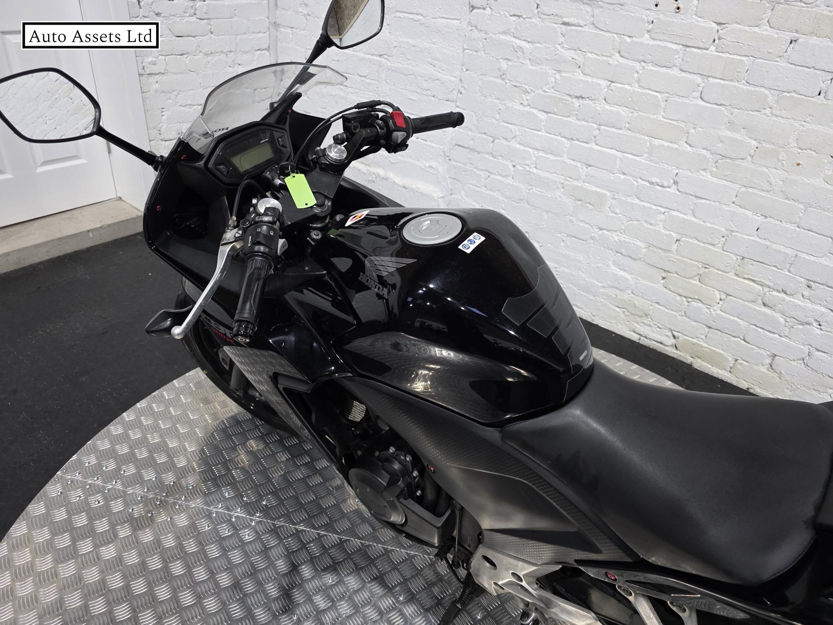 Honda CBR500R 500 Super Sports Petrol Manual (48 ps)