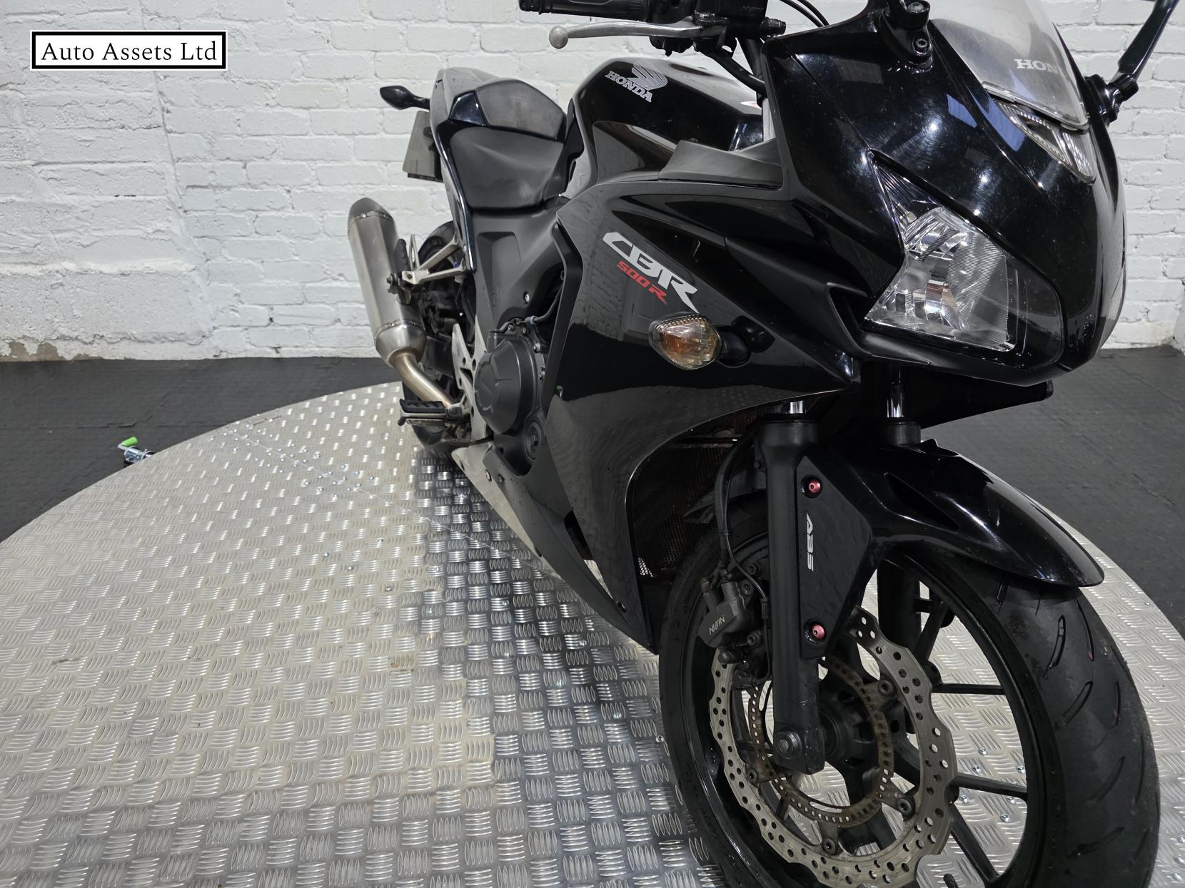Honda CBR500R 500 Super Sports Petrol Manual (48 ps)
