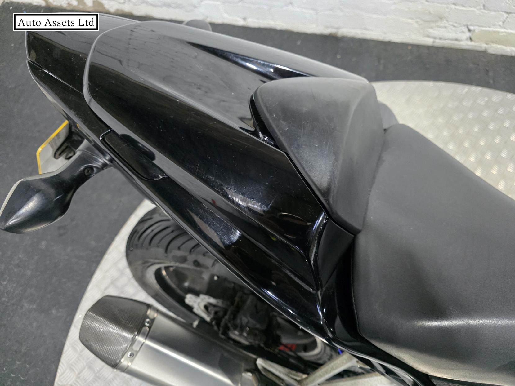 Honda CBR500R 500 Super Sports Petrol Manual (48 ps)