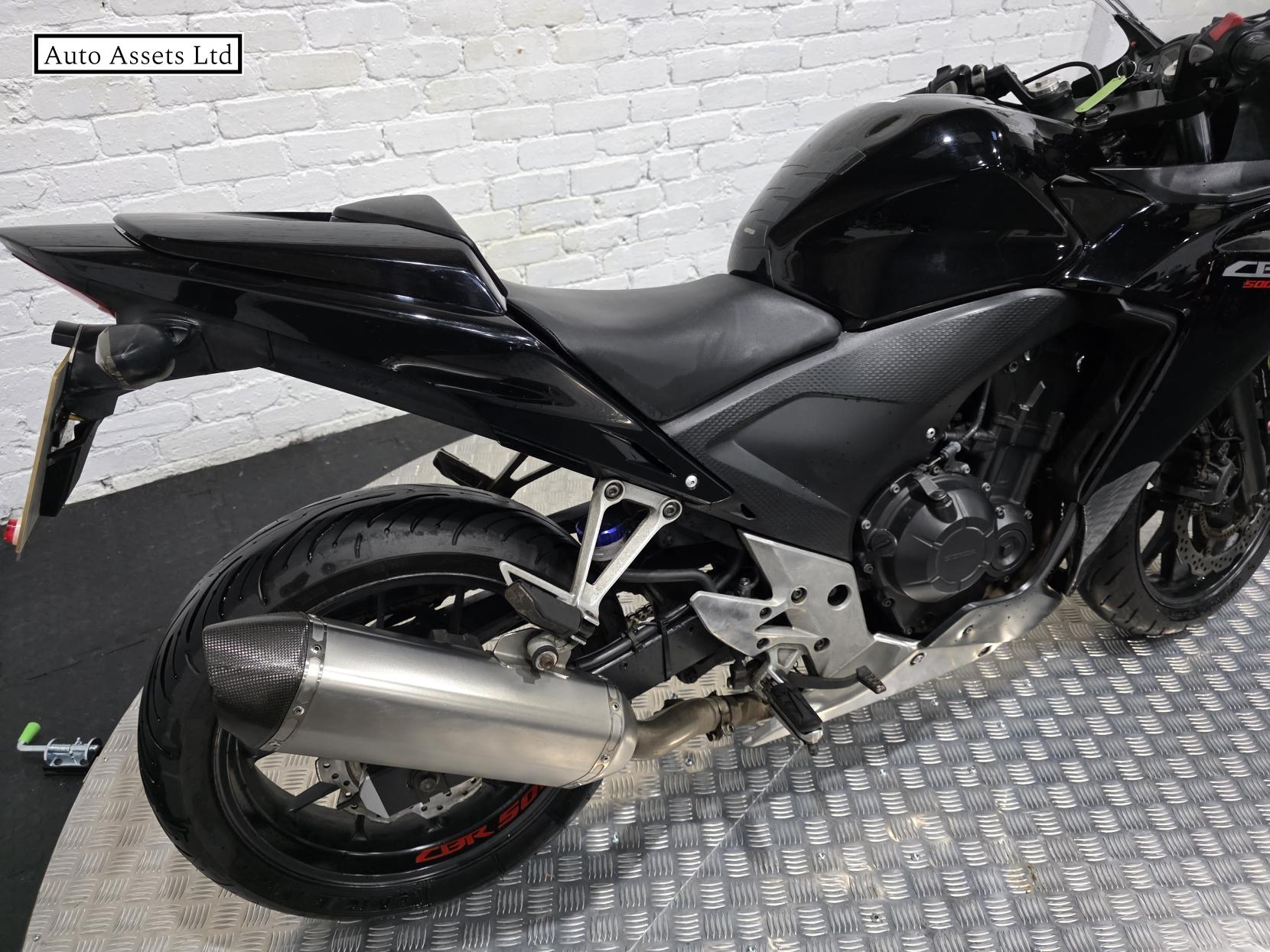 Honda CBR500R 500 Super Sports Petrol Manual (48 ps)