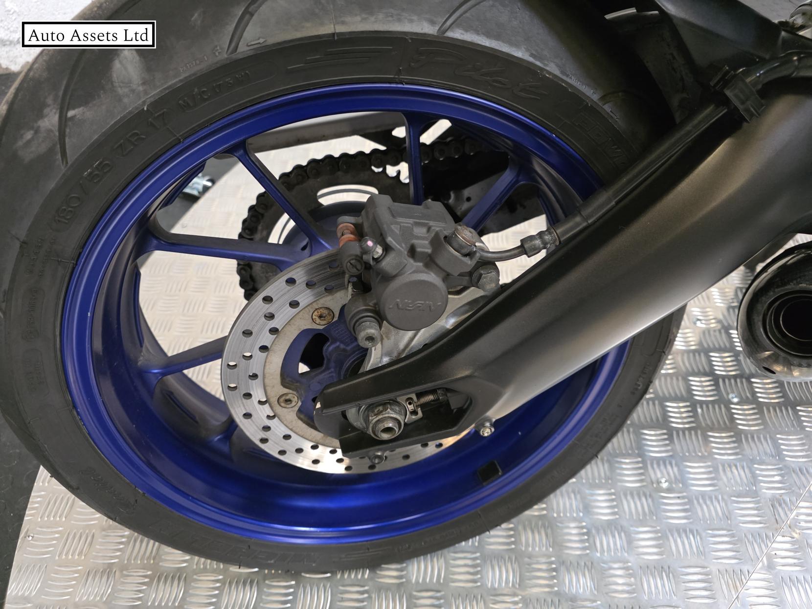 Yamaha MT-09 900 Naked Petrol Manual (115 ps)