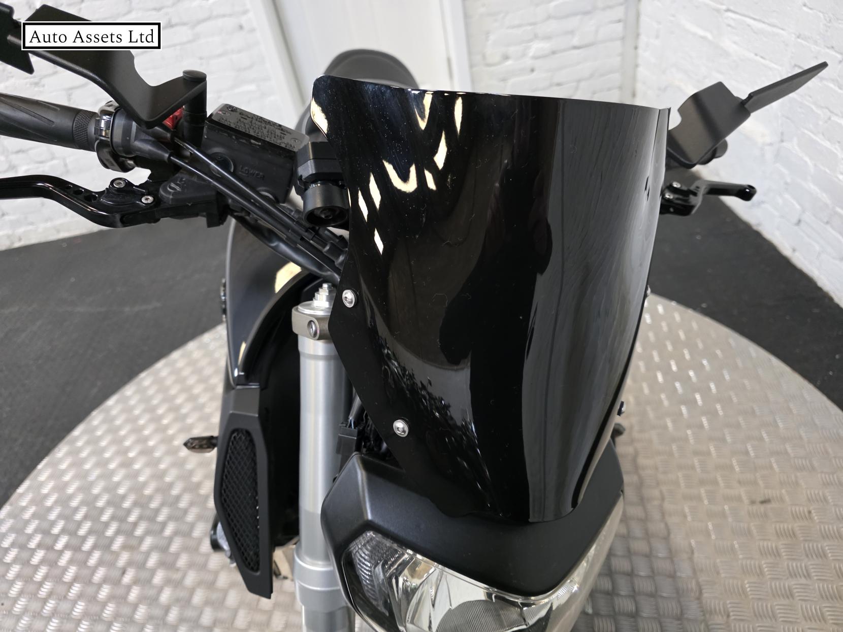 Yamaha MT-09 900 Naked Petrol Manual (115 ps)