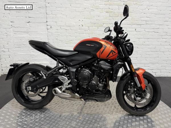 Triumph Trident 660 660 Roadster/Retro Petrol Manual X-ring Euro 5 (82 ps)