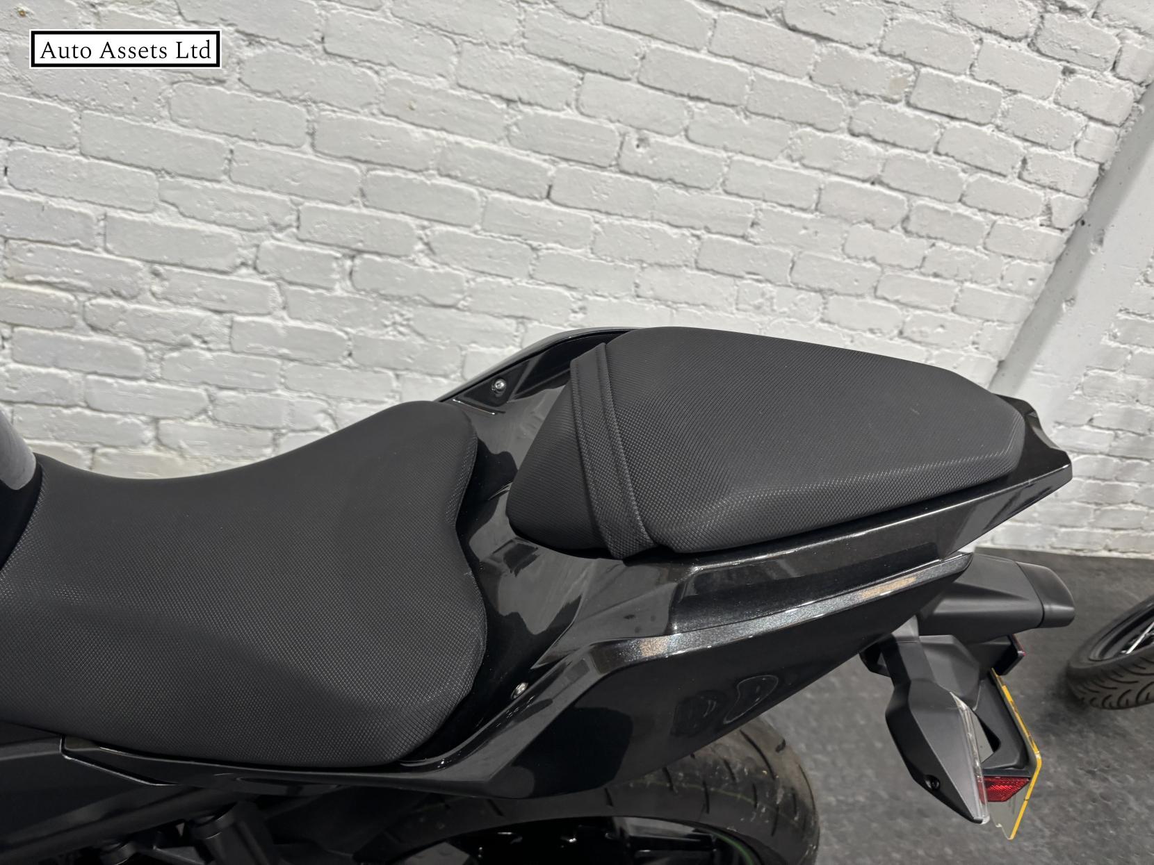 Kawasaki Ninja 400 400 Super Sports Petrol Manual Euro 5 (45 ps)